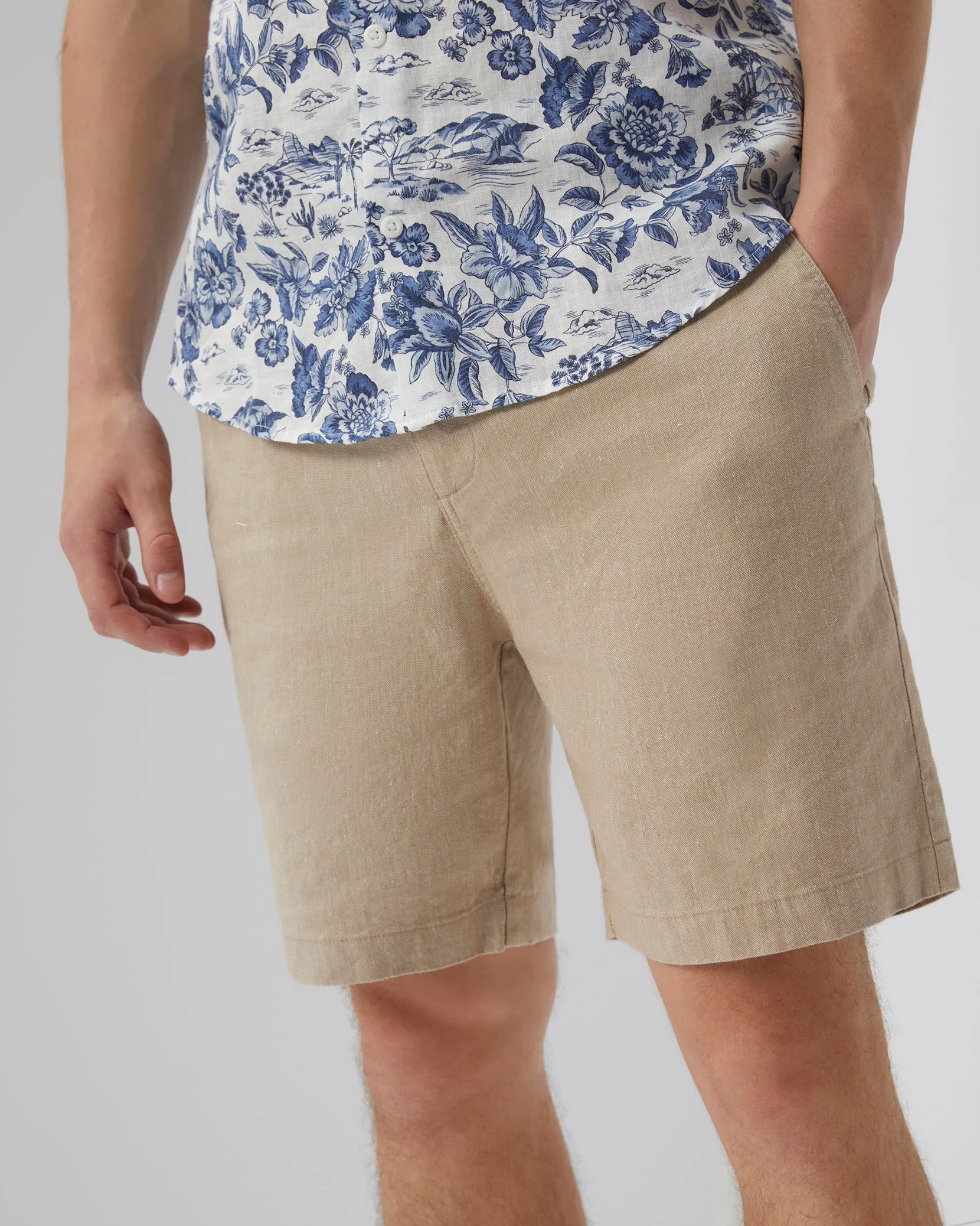 Mens | 4-way Stretch Hybrid 7" Walk Short | Sand - Image 3