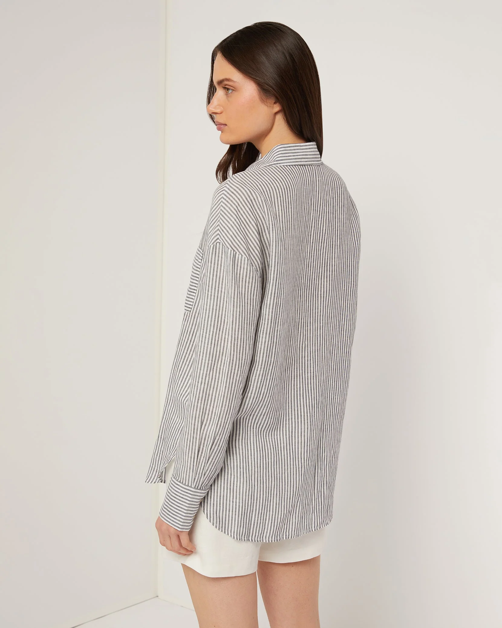 Womens | Air Linen Boyfriend Shirt | Deep Navy/White - Image 5