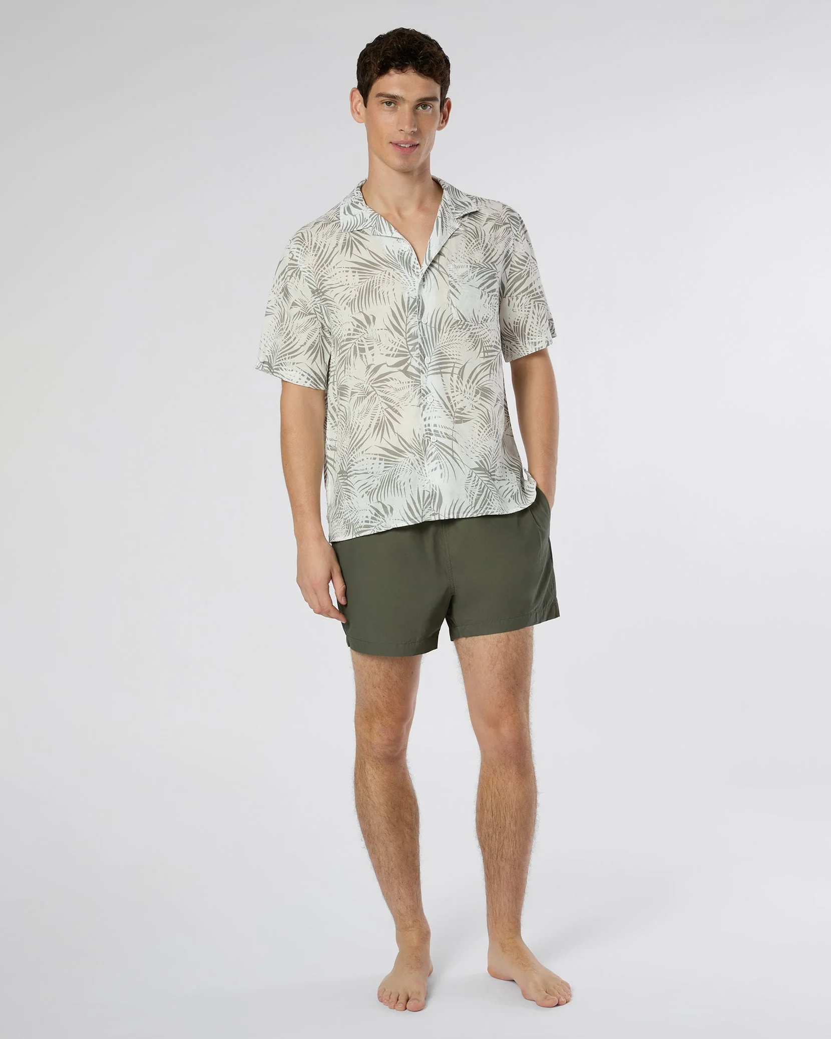 Mens | Air Linen Convertible Vacation Shirt | White/Light Olive - Image 4