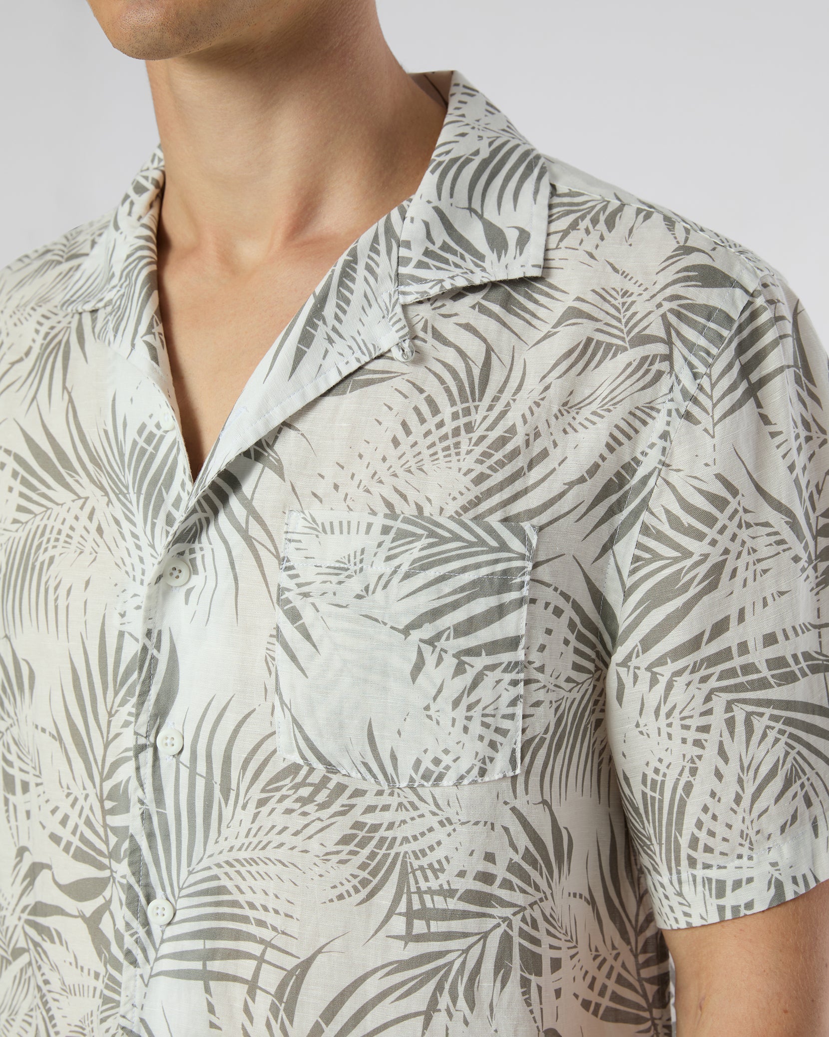 Mens | Air Linen Convertible Vacation Shirt | White/Light Olive - Image 5