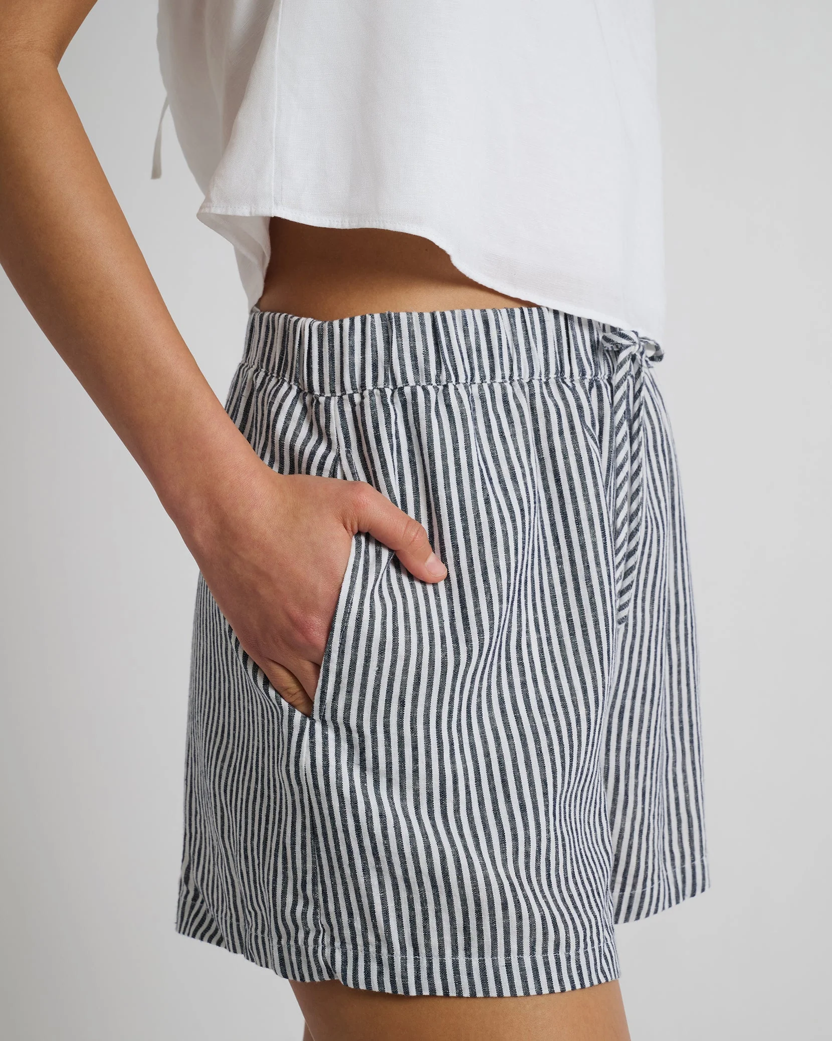 Womens | Air Linen Elastic Drawstring Short | Deep Navy/White - Image 5