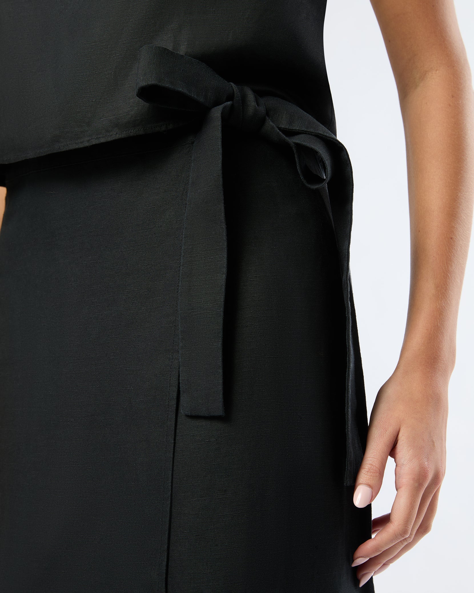 Womens | Air Linen Maxi Wrap Skirt | Black - Image 4