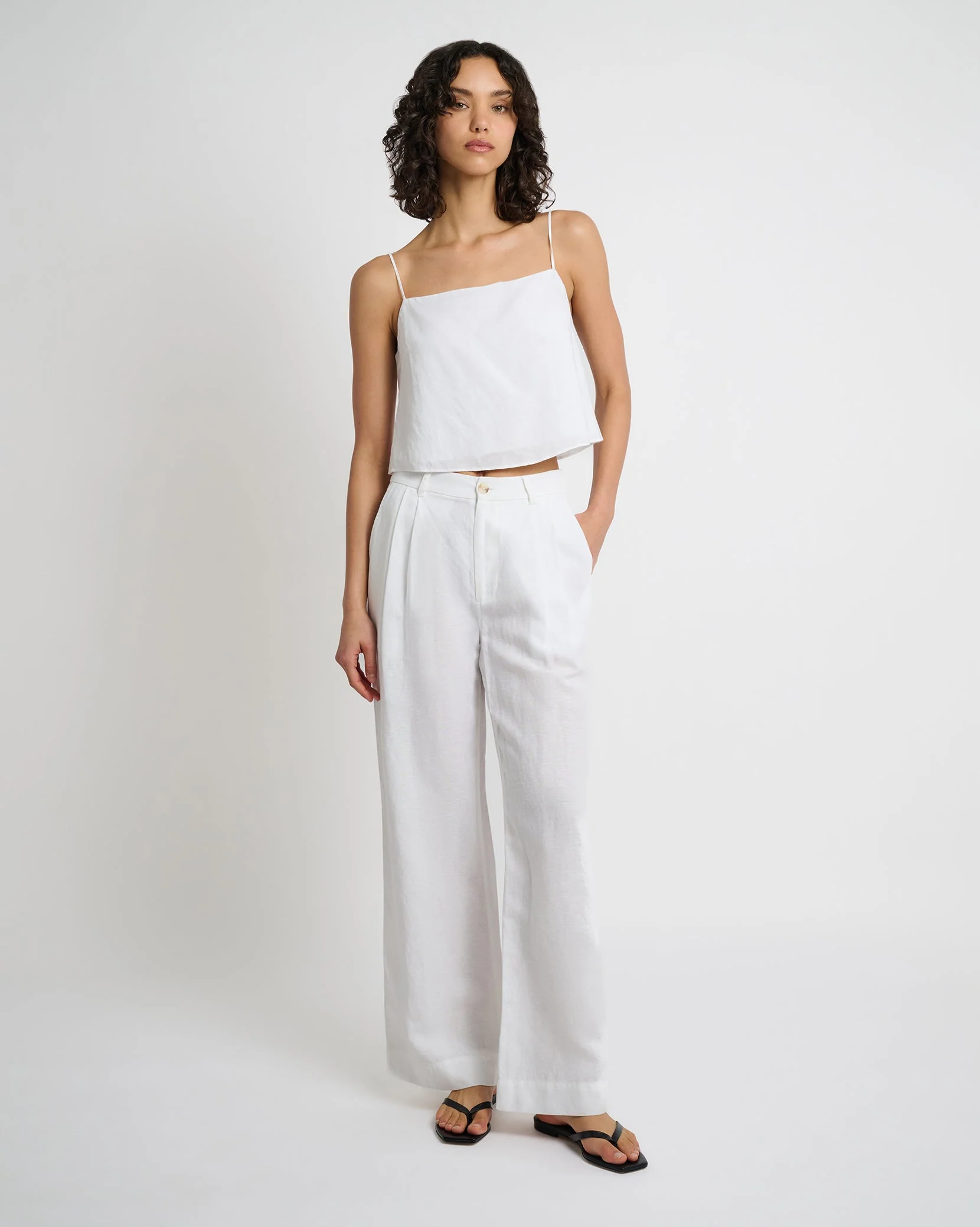 Womens | Air Linen Pleated Trouser | White - Image 3