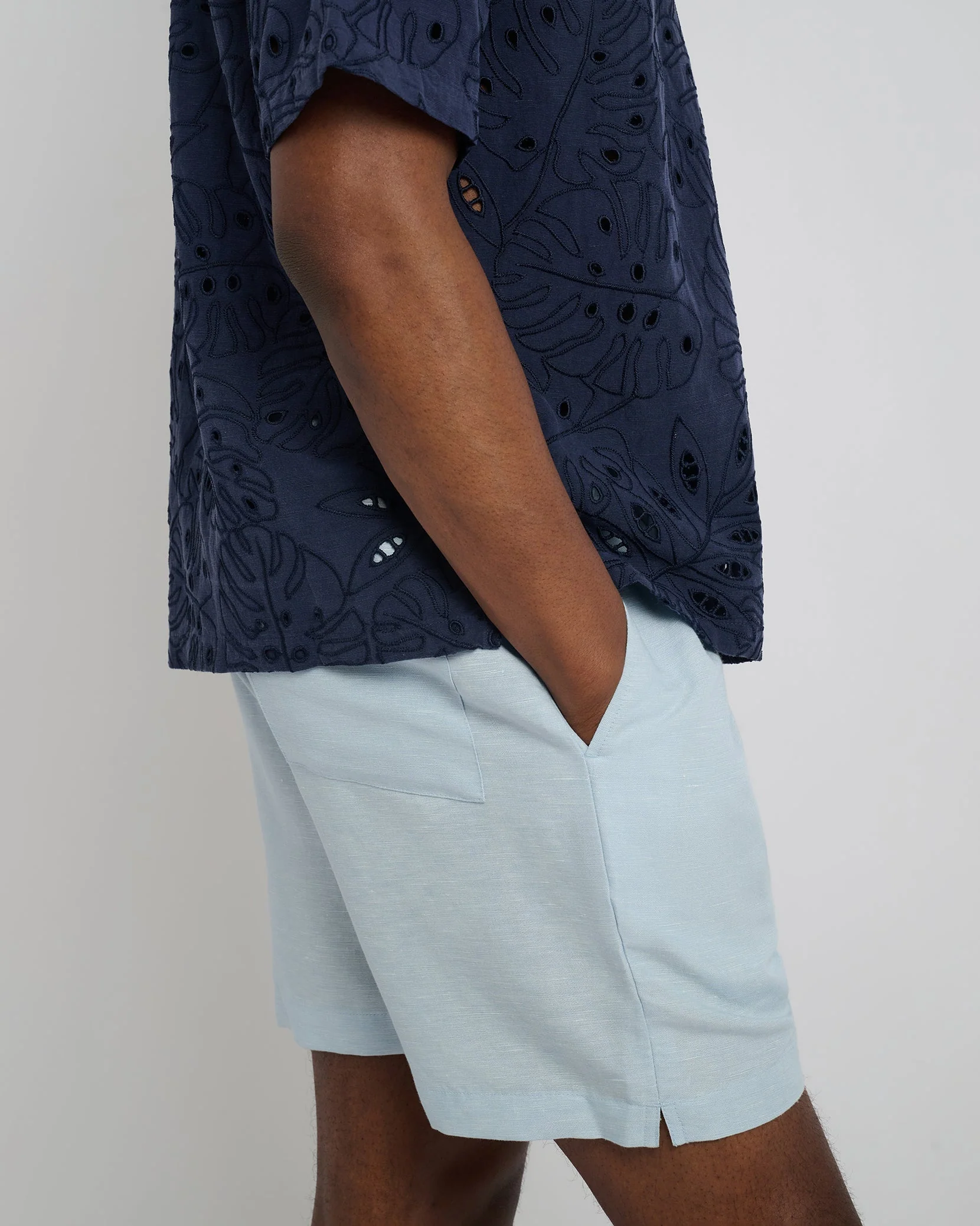 Mens | Air Linen 6" Pull-on Short | Ballad Blue - Image 4