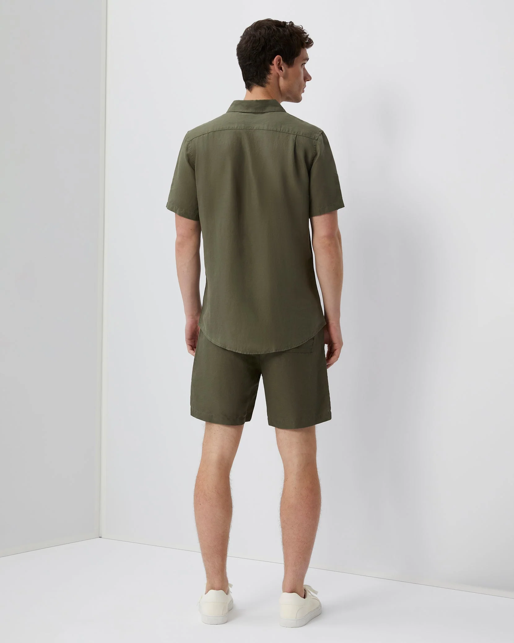 Mens | AIR LINEN PULL-ON SHORT 6” | Dark Olive - Image 5