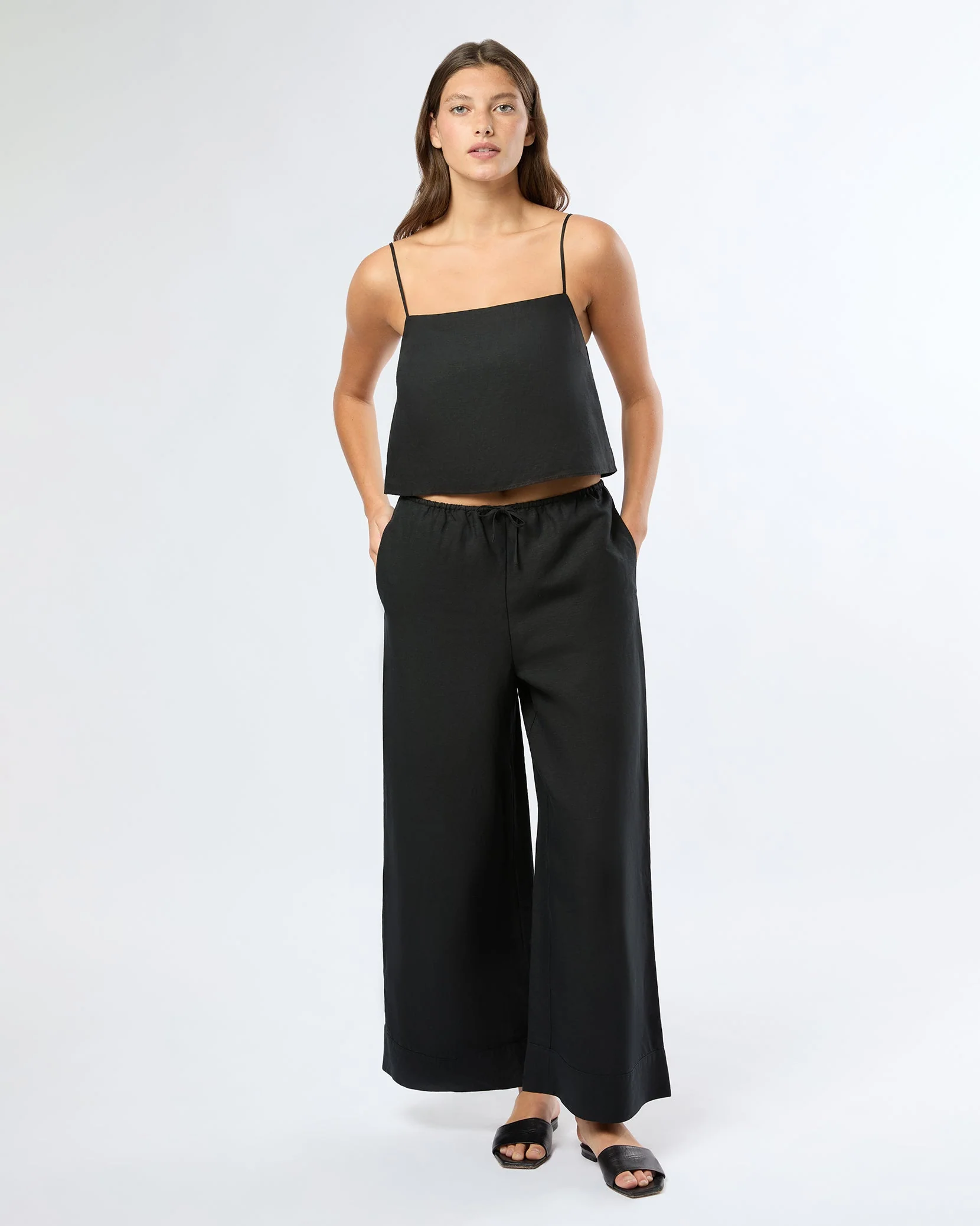 Womens | Air Linen Wide Leg Drawstring Pant | Black - Image 3