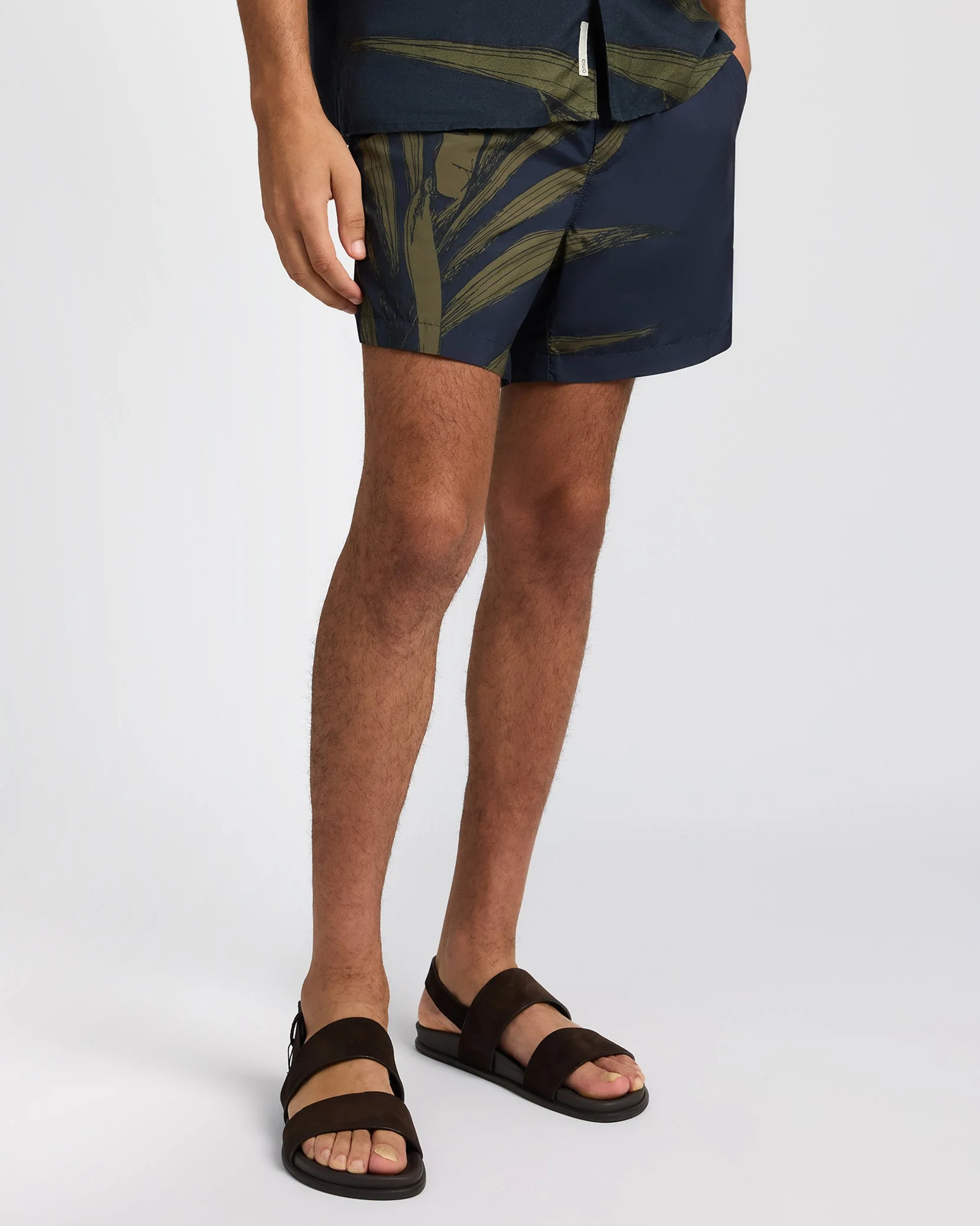 Mens | Calder Buckle 5" Swim Trunk - I | Deep Navy - Image 2
