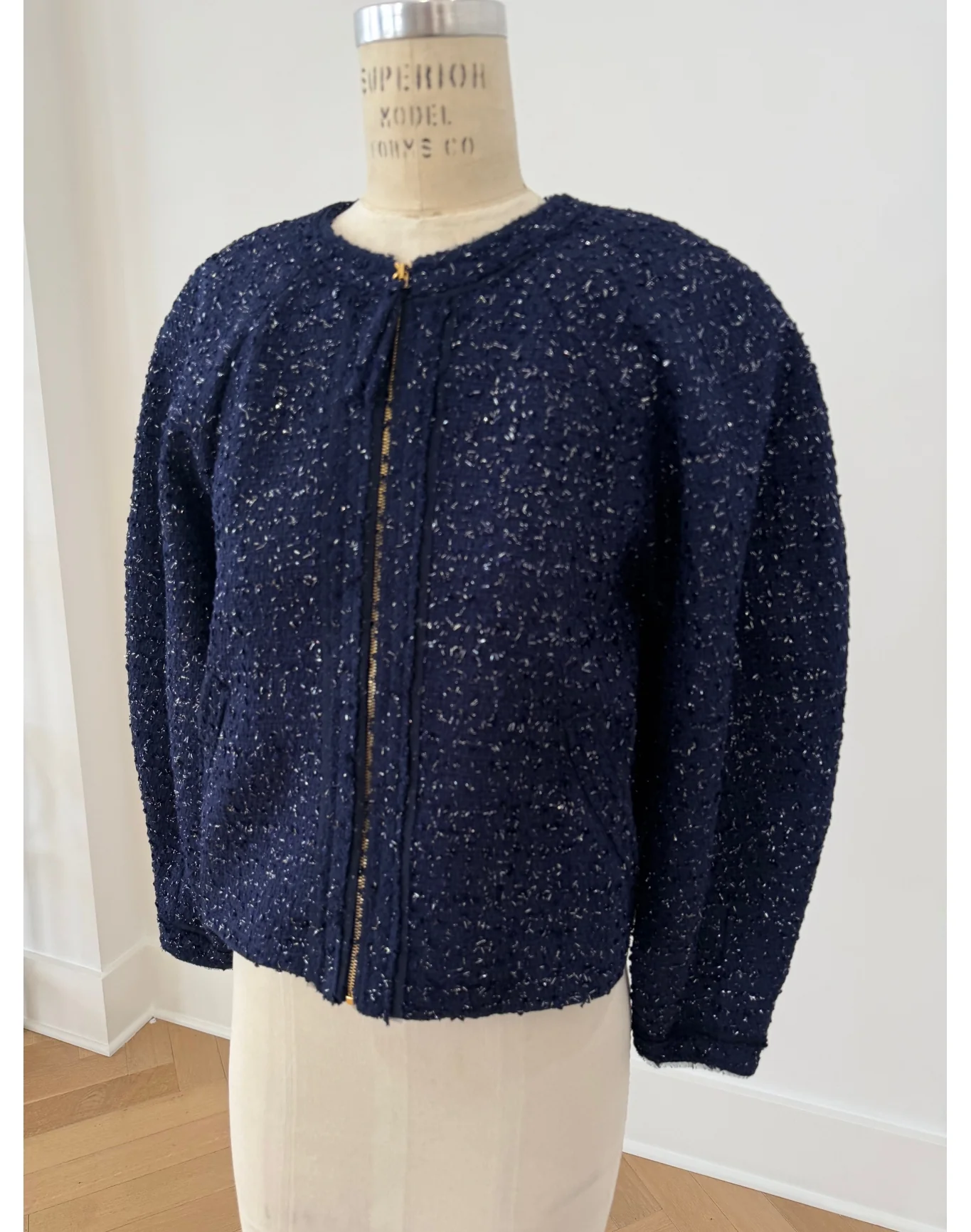Collarless Arc Sleeve Jacket | Midnight - Image 5