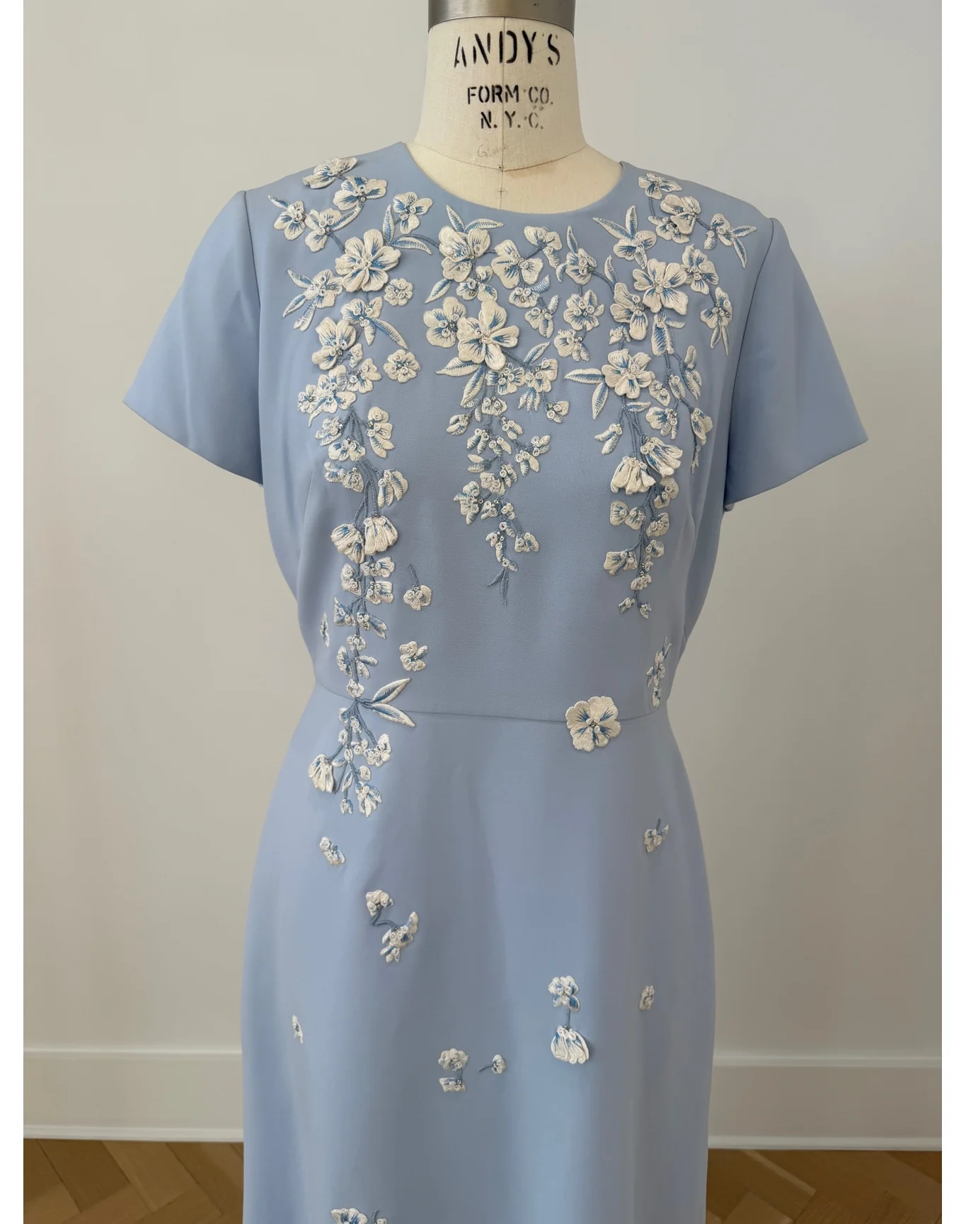 Embroidered Short Sleeve Gown with Bows | Celeste Multi - Image 4