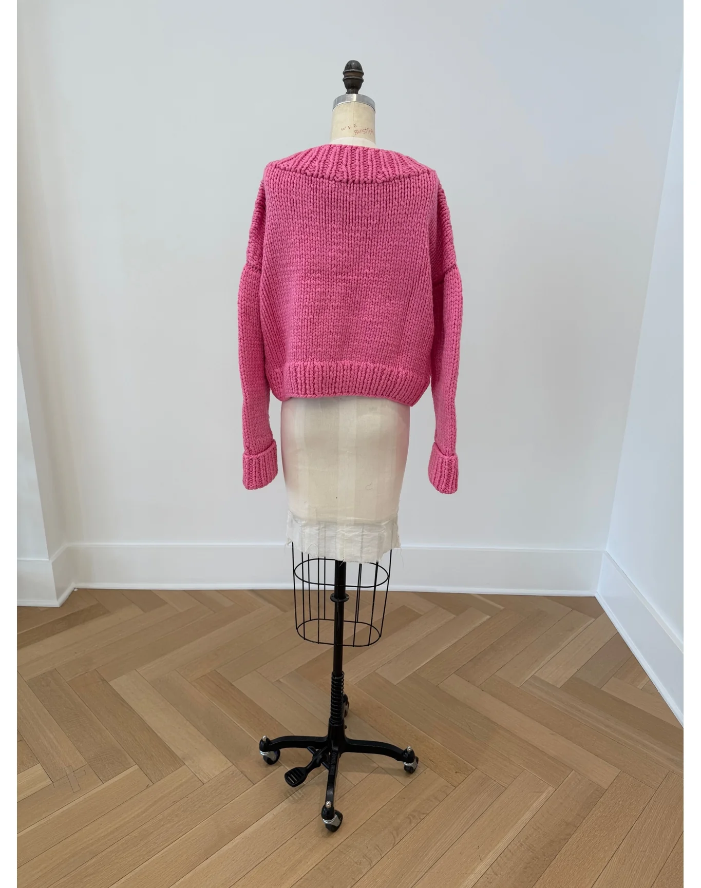 V-Neck Sweater | Happy Pink - Image 3