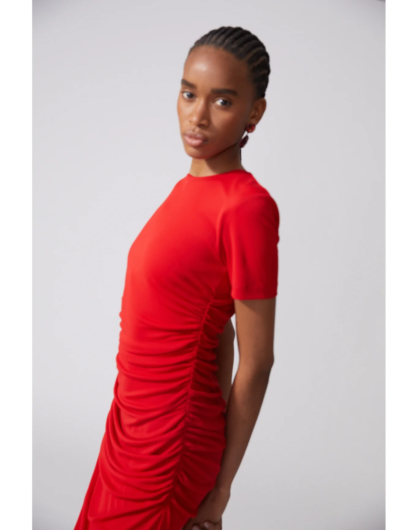 Short Sleeve Crewneck Ruched Midi Dress | Herrera Red - Image 3
