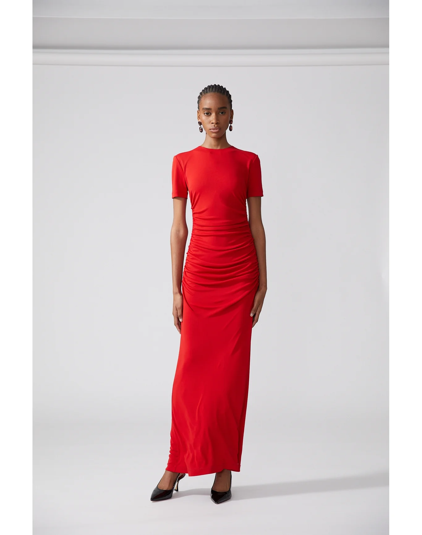 Short Sleeve Crewneck Ruched Midi Dress | Herrera Red - Image 6
