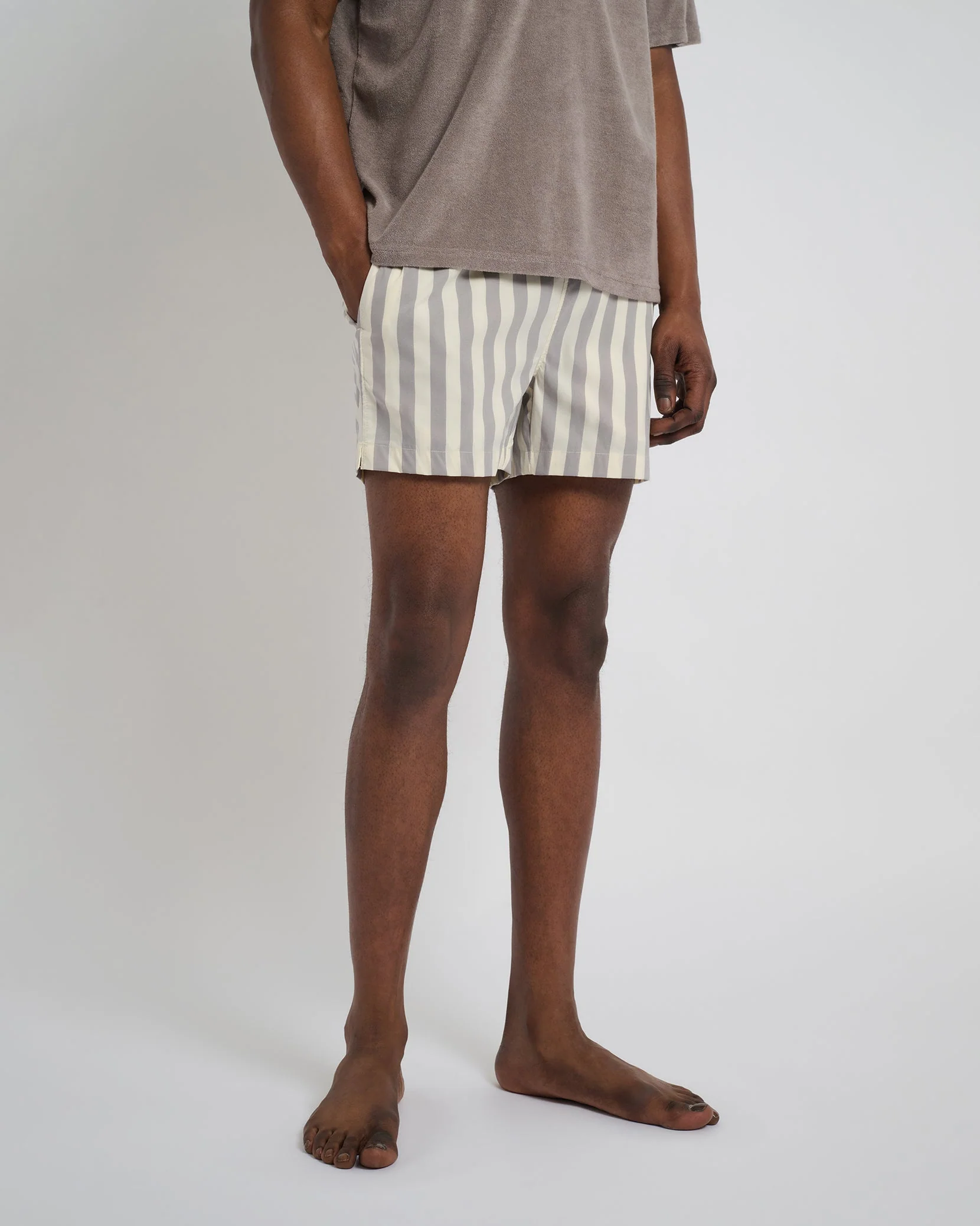 Mens | Charles 4" Swim Trunk | Cinder/Cream - Image 3