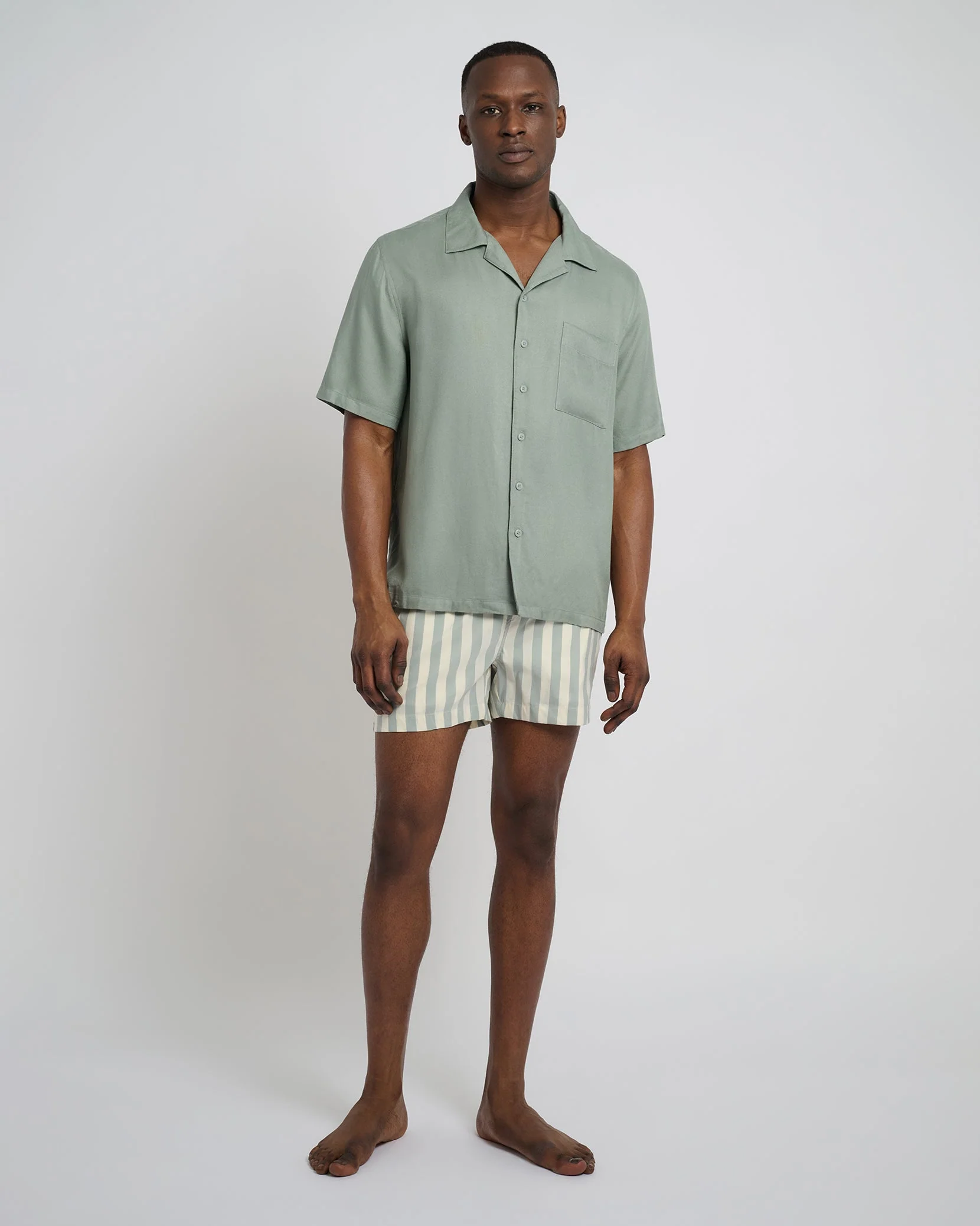 Mens | Charles 4" Swim Trunk | Sage/Cream - Image 4
