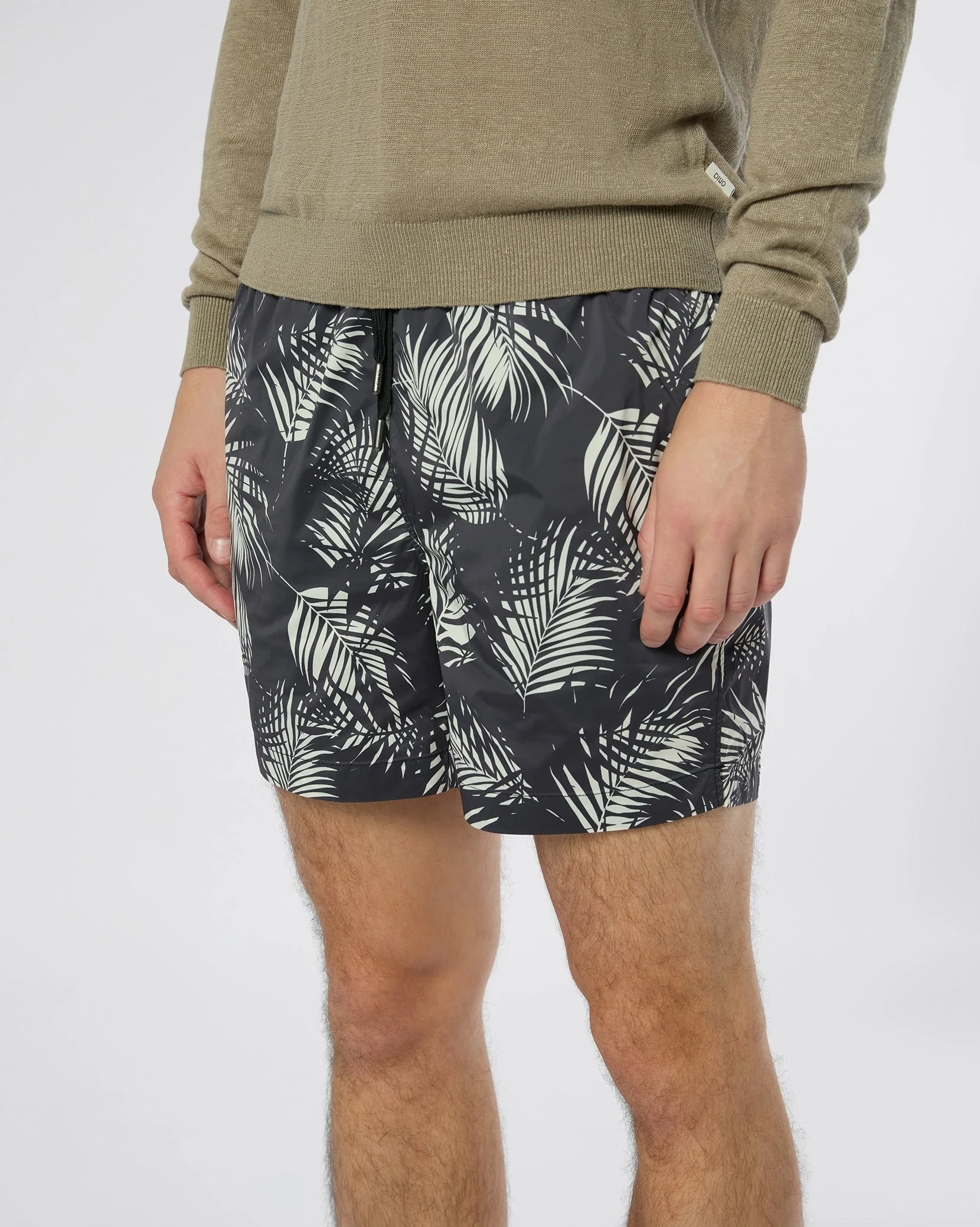 Mens | Charles 5" Swim Trunk | Black/Off White - Image 3