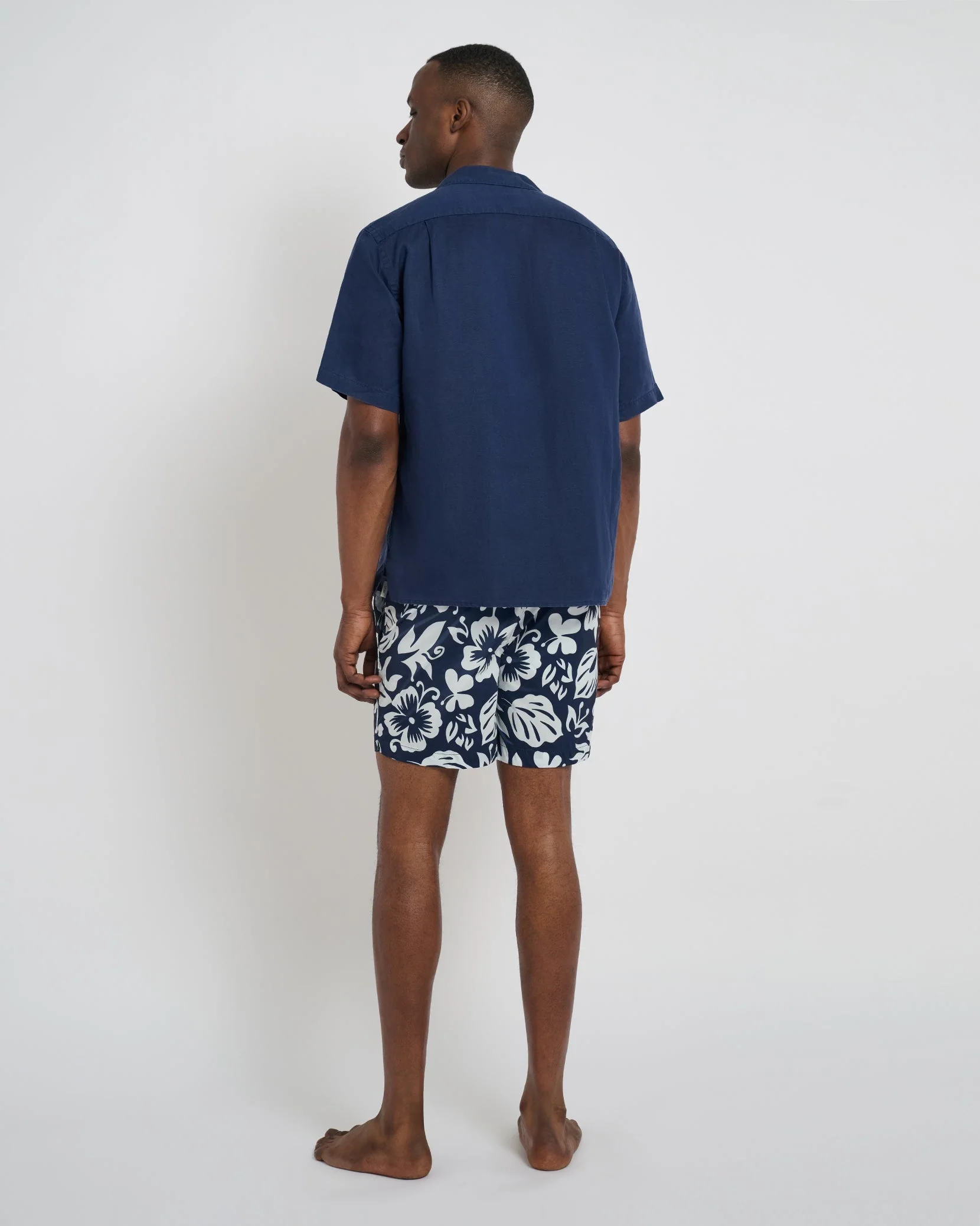 Mens | Charles 5" Swim Trunk | Tropical Floral Deep Navy - Image 5