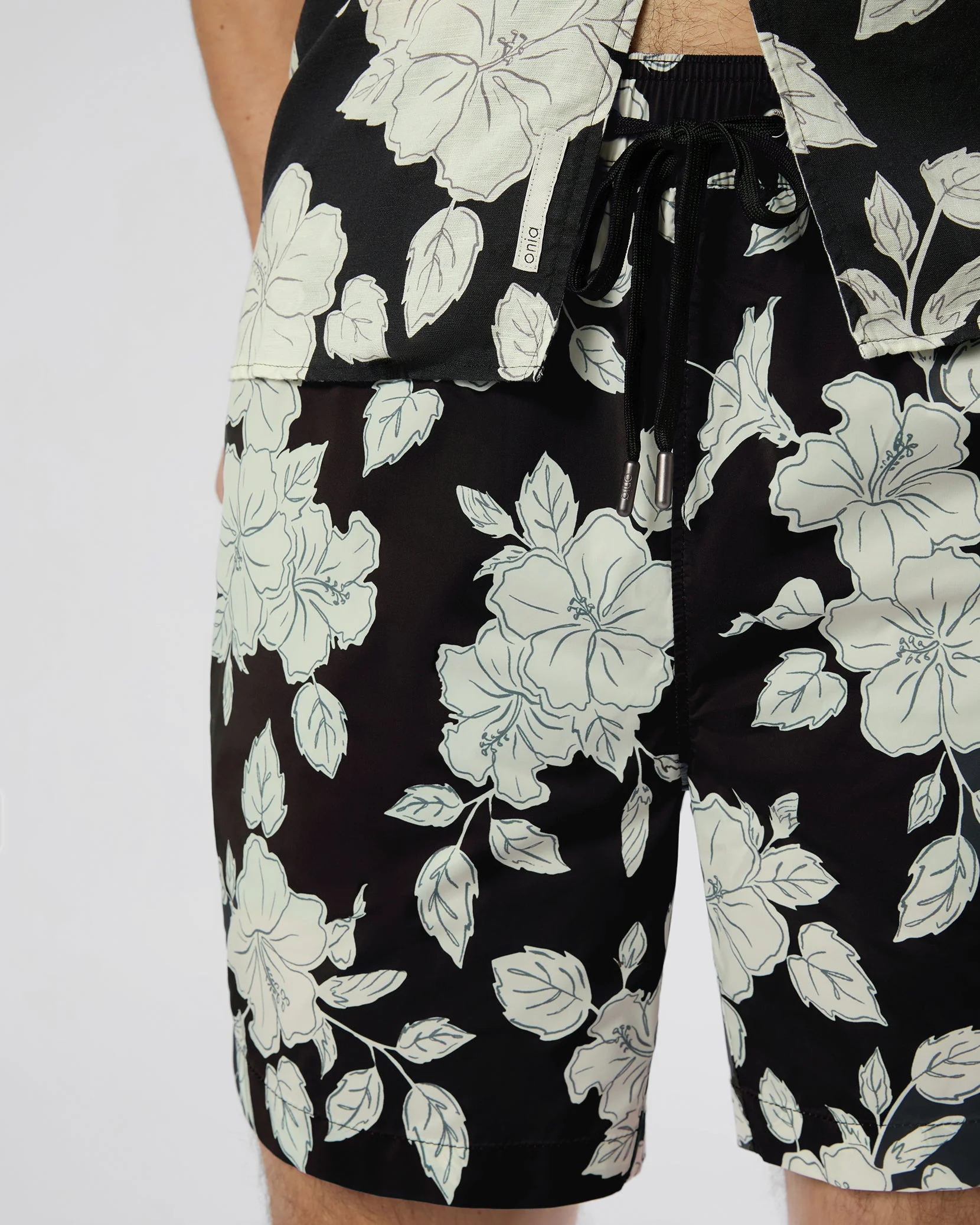 Mens | Charles 7" Swim Trunk | Black/Off White - Image 5