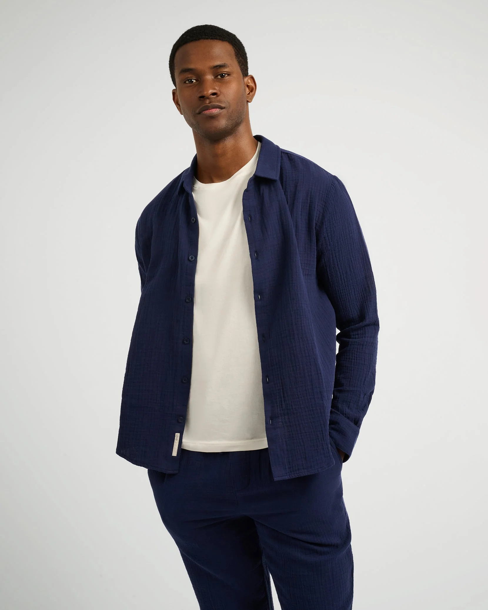 Mens | Cotton Gauze Long Sleeve Shirt | Deep Navy - Image 2