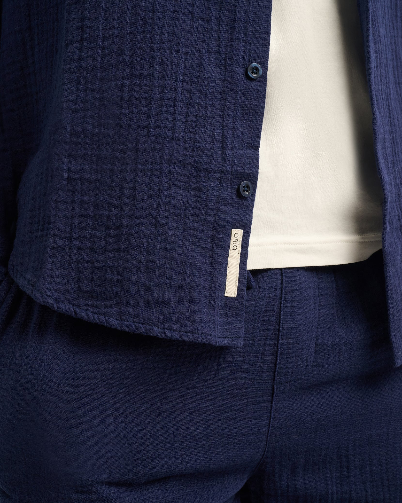 Mens | Cotton Gauze Long Sleeve Shirt | Deep Navy - Image 3