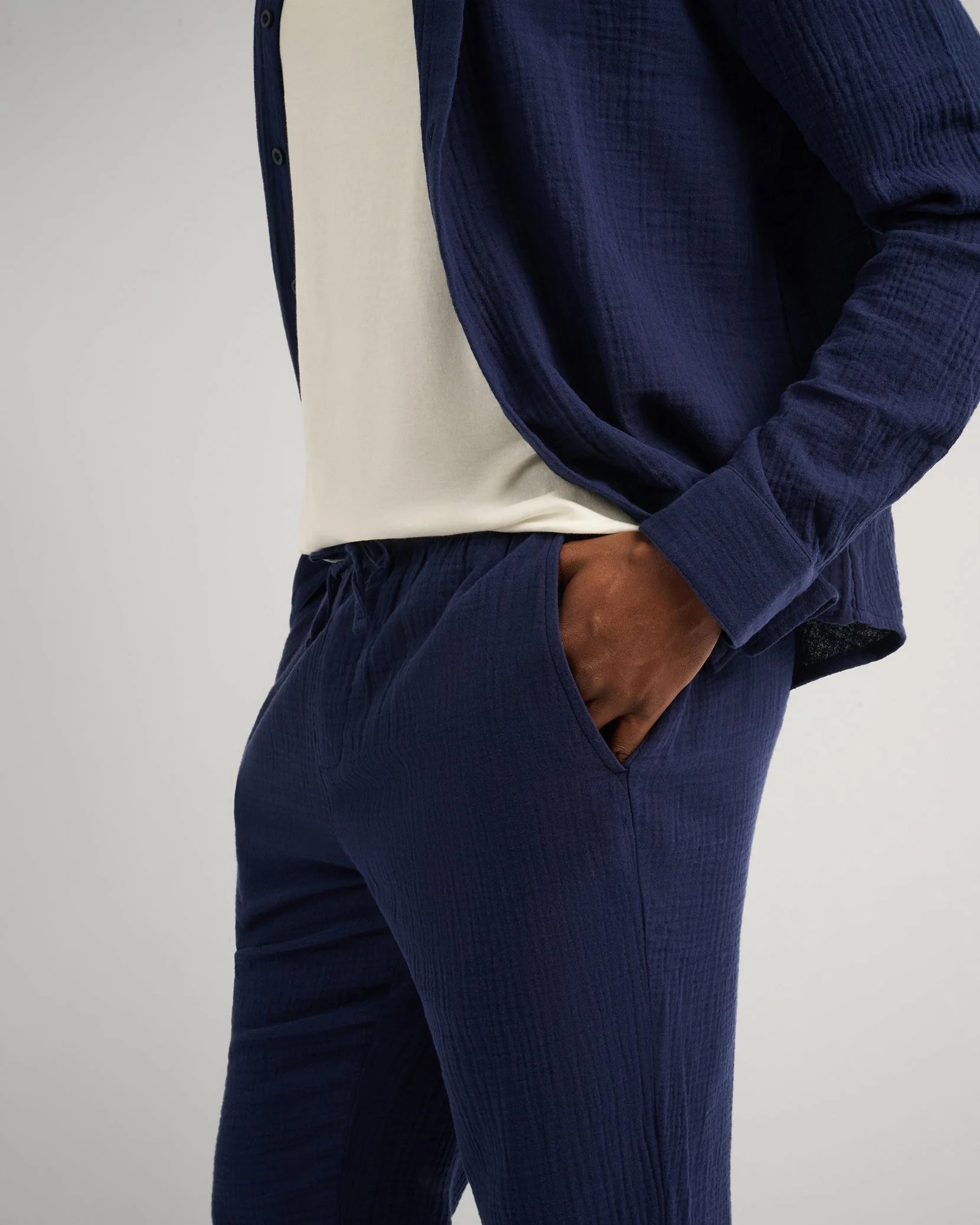 Mens | Cotton Gauze Pull-on Pant | Deep Navy - Image 3