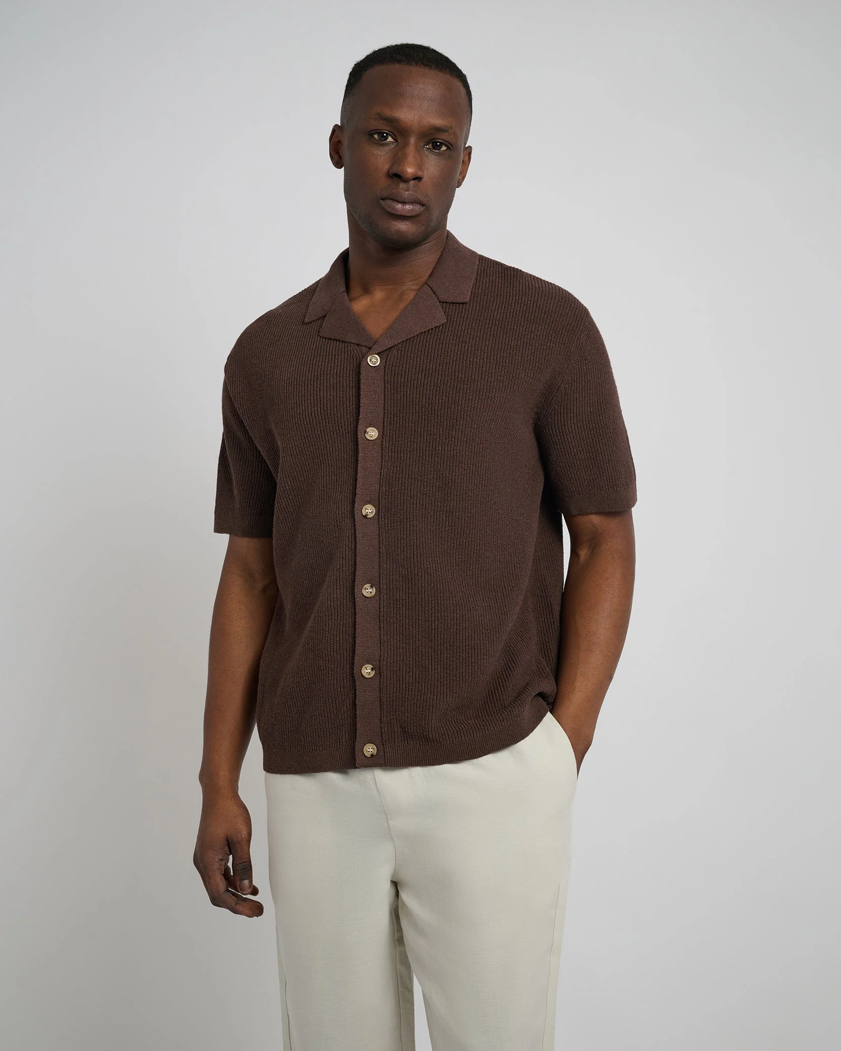 Mens | Cotton Linen Knit Camp Shirt | Chestnut - Image 3