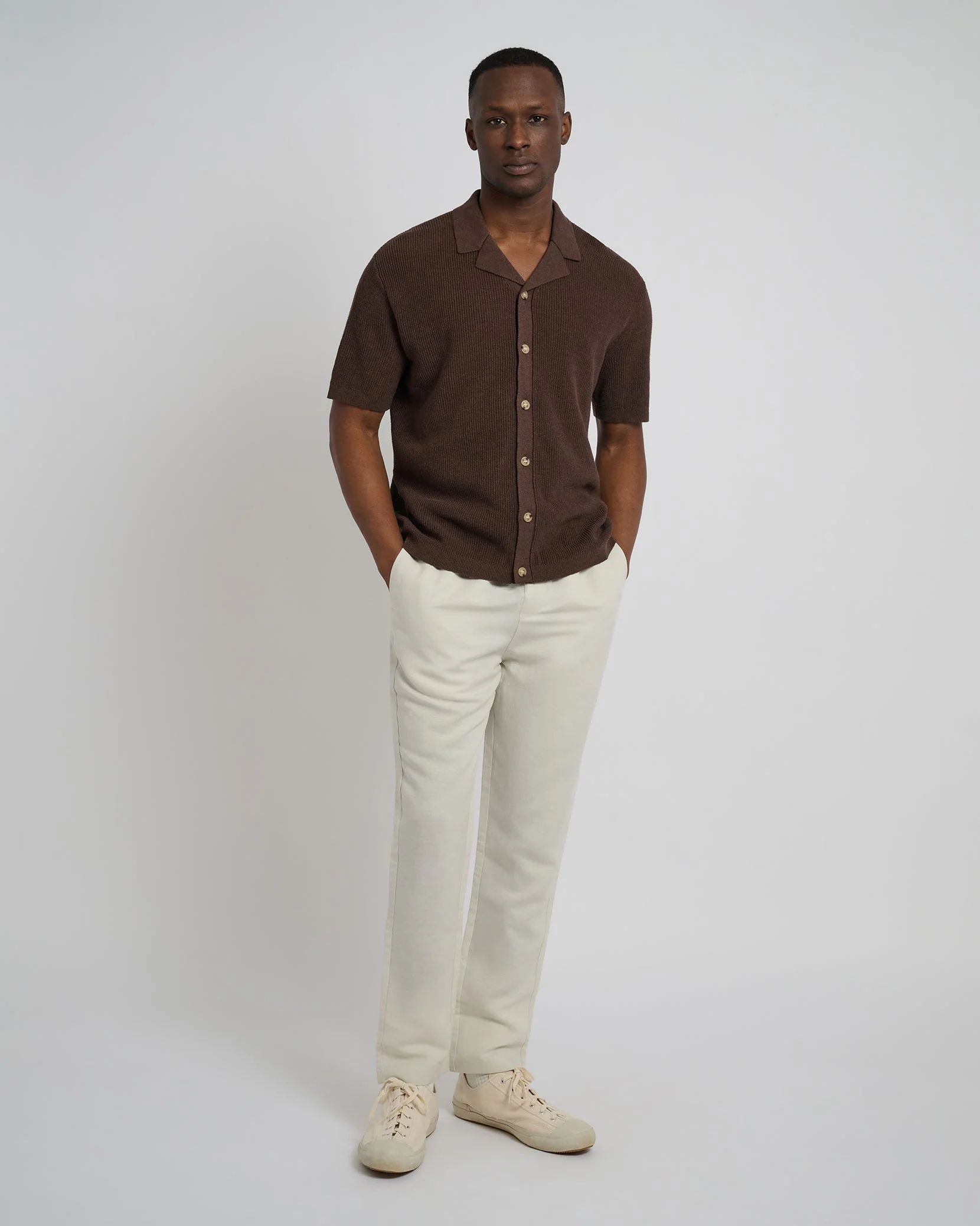 Mens | Cotton Linen Knit Camp Shirt | Chestnut - Image 4