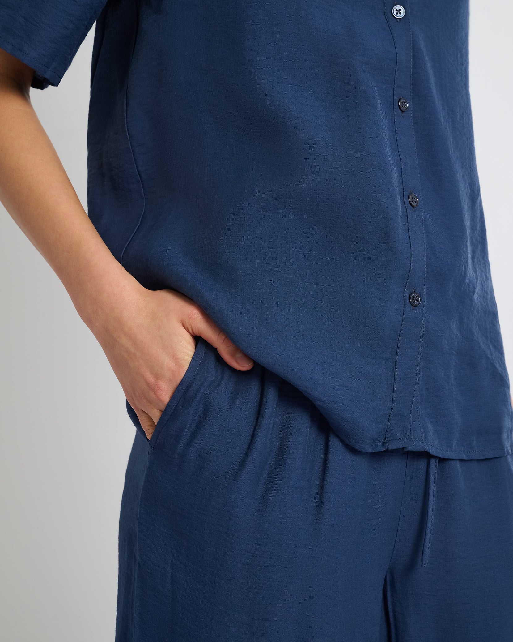 Womens | Crinkle Wide Leg Drawstring Pant | Deep Navy - Image 4