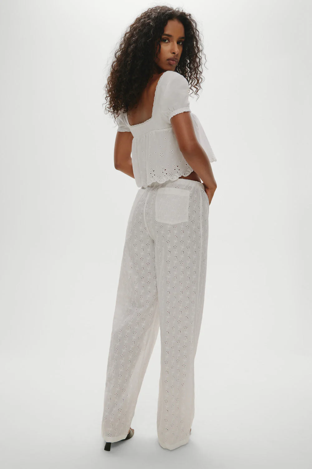 Princess Cropped Blouse | Daisy Eyelet - Image 4