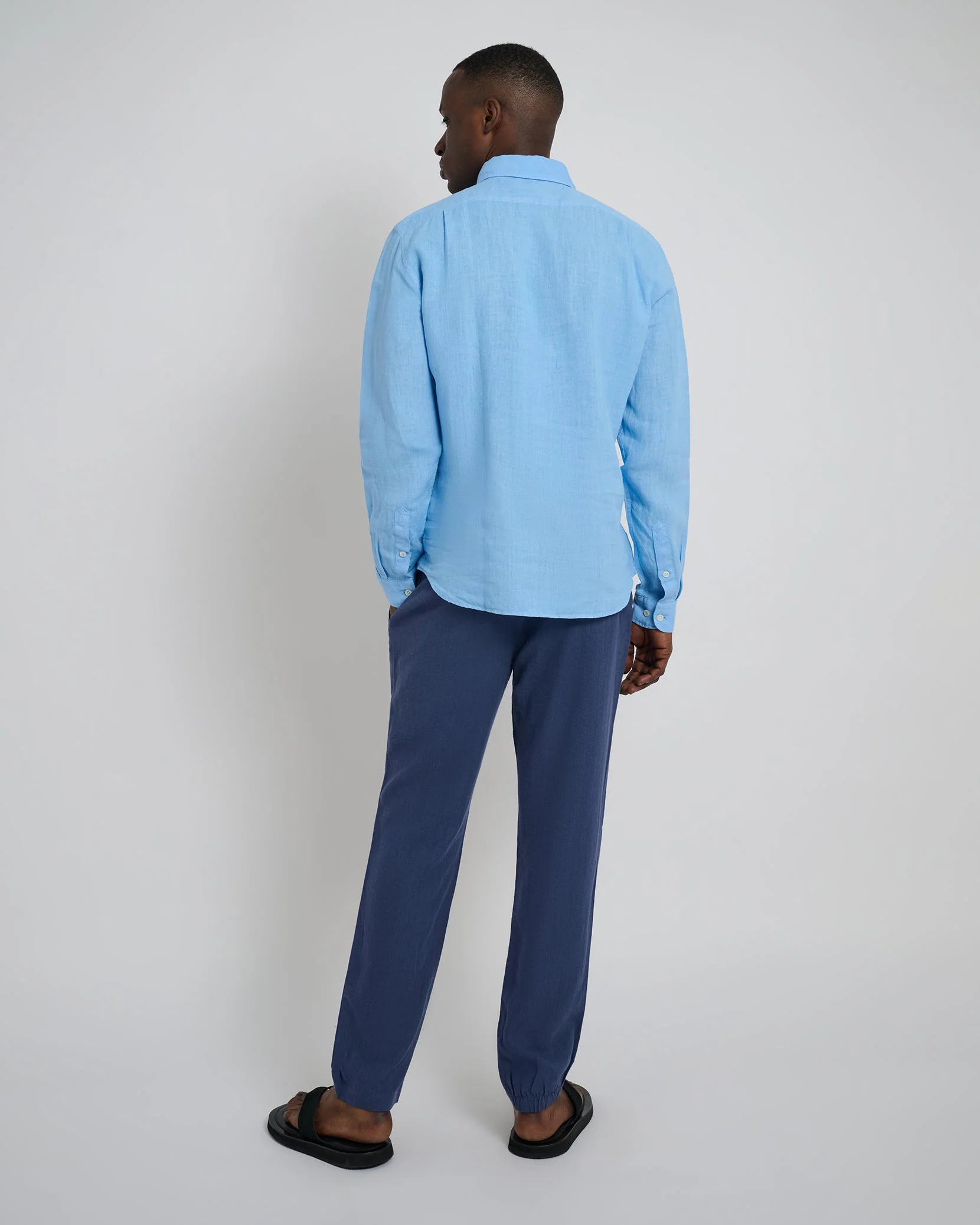 Mens | Garment Dye Linen Standard Fit Shirt | Light Blue - Image 5