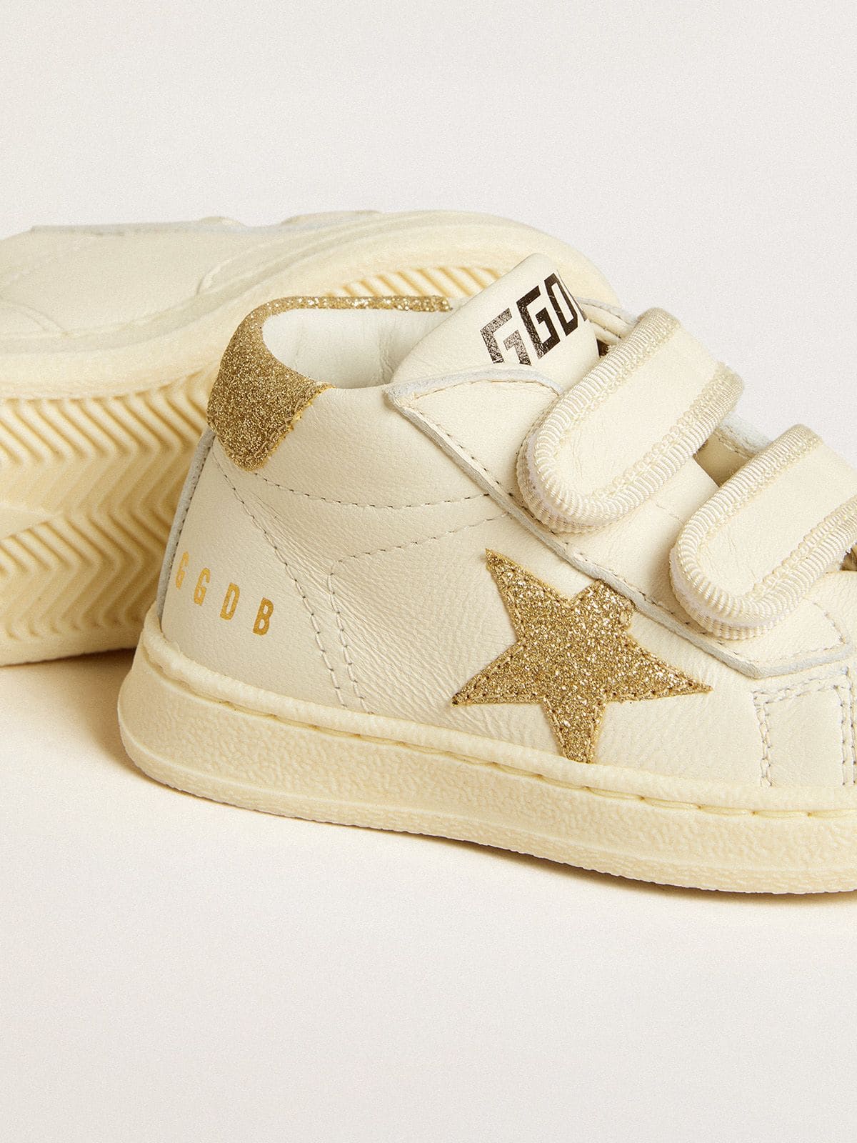 Kids | June Junior White Nappa Leather with Gold Glitter Star & Heel Tab | White x Platinum - Image 5