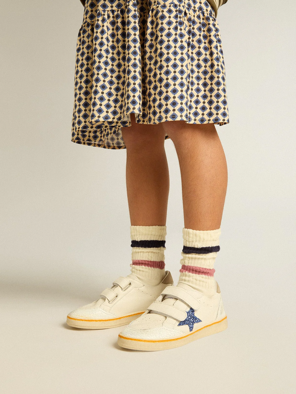 Kids | Junior Ball Star with Blue Glitter Star & Beige Suede Heel Tab | White x Light Blue x Taupe - Image 7