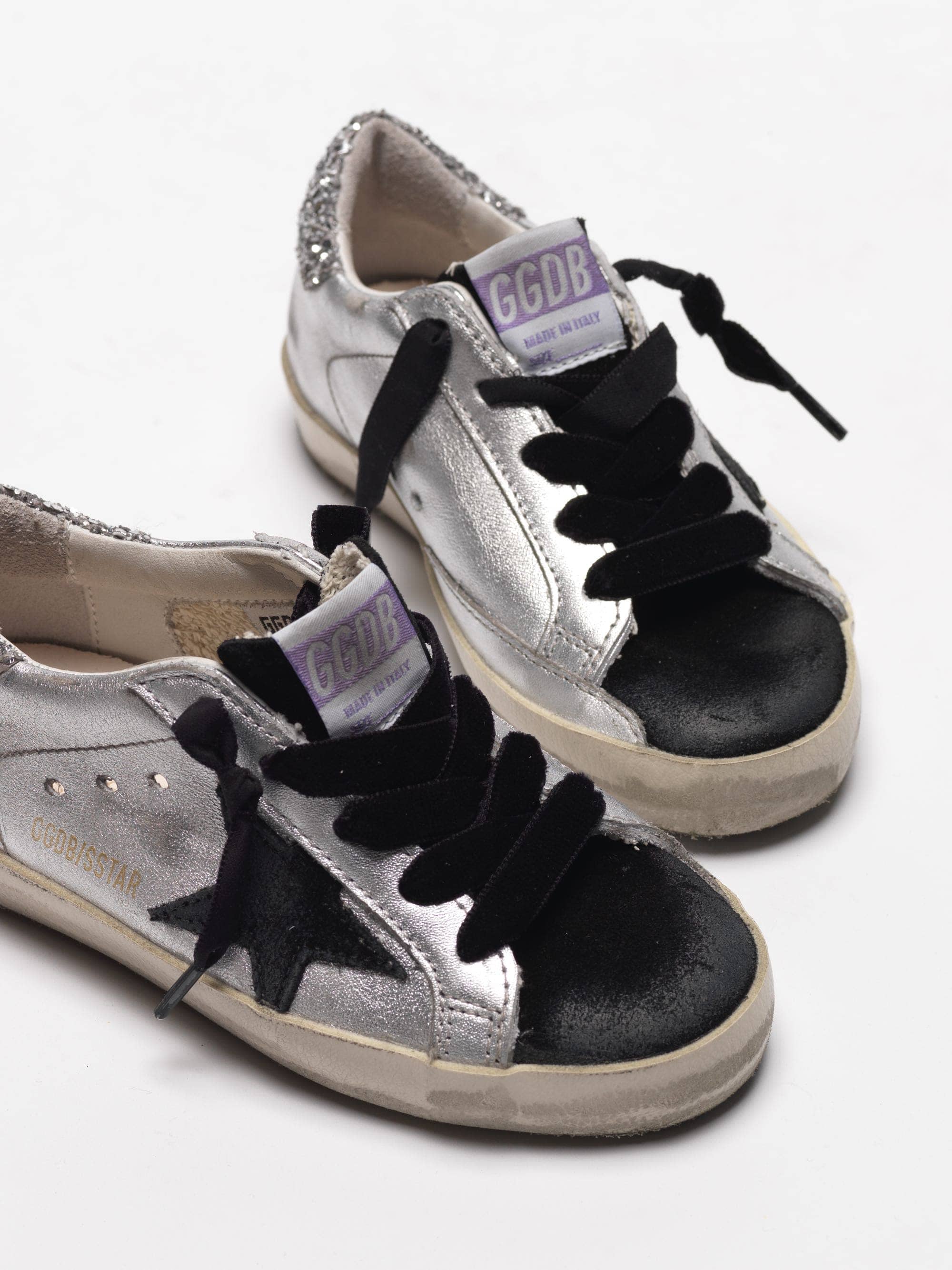 Kids | Super-Star Sneakers Silver Metallic Leather with Black Star & Glitter Heel Tab - Image 3