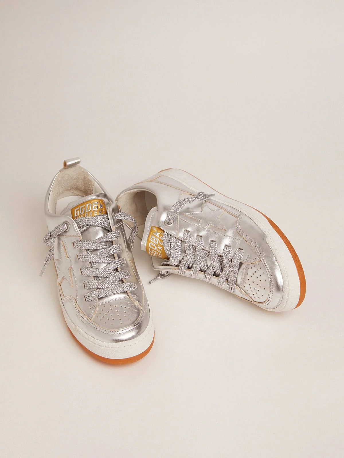 Men | Yeah Sneakers Silver Laminated Leather | Silver - Image 2