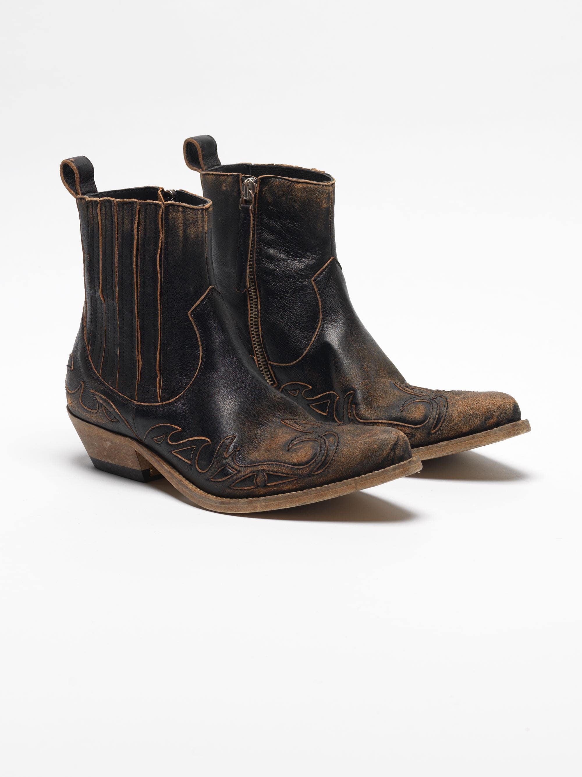 Women | Black Aged-Leather Santiago Ankle Boots - Image 4