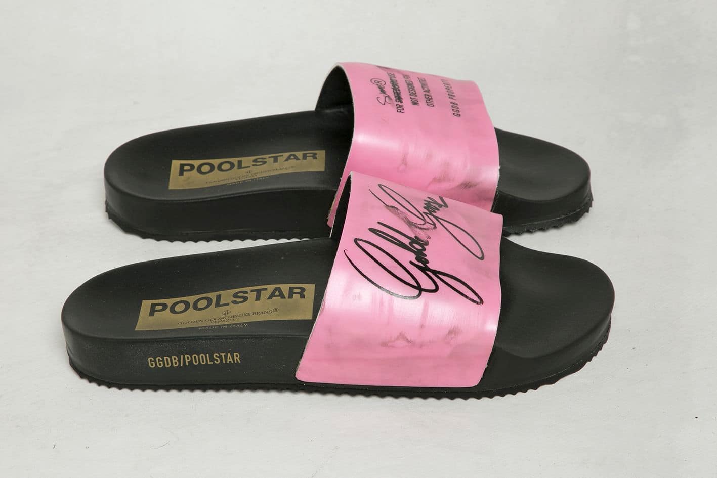 Women | Black Poolstars with Fuchsia Strap - Image 3