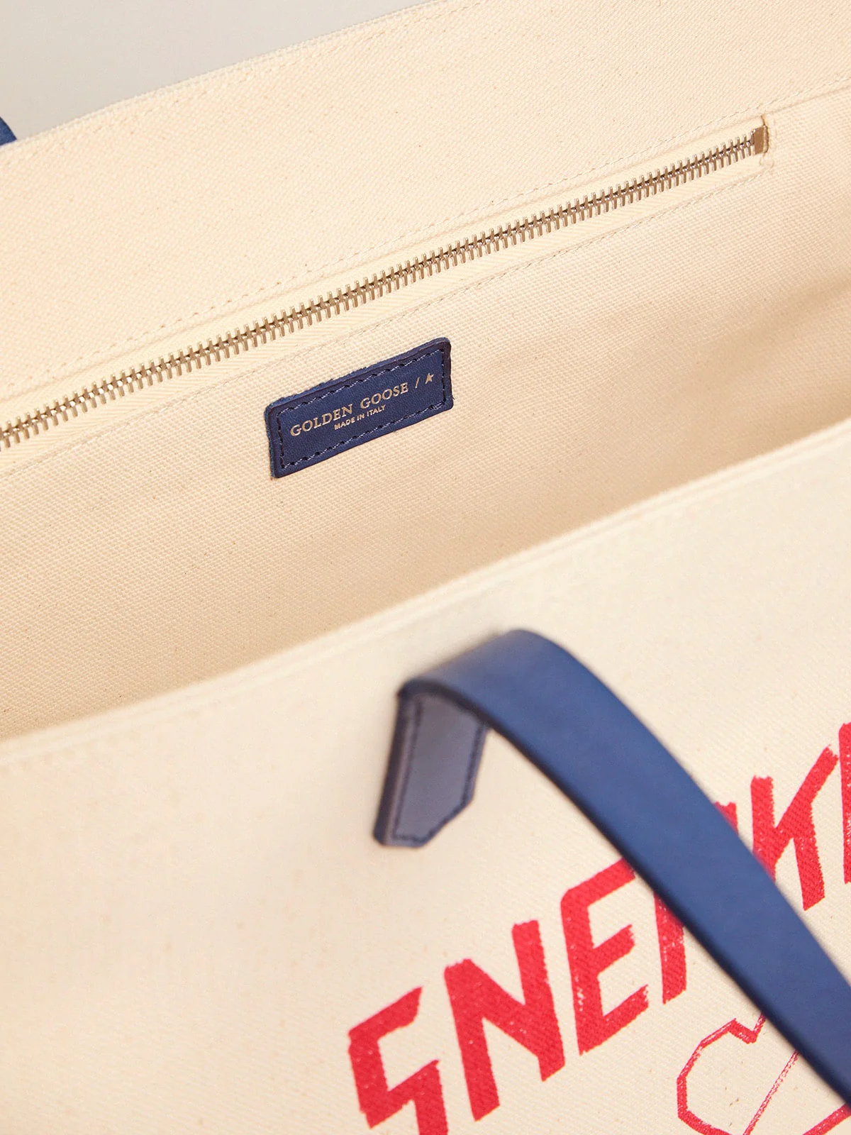 Women | California East-West Bag with Red Sneakers Lover Print - Image 4