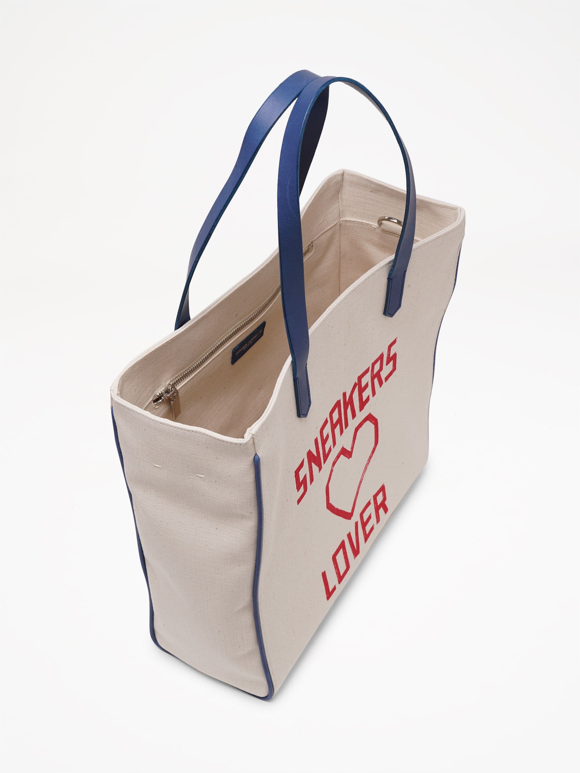 Women | California North-South Bag with Red Sneakers Lover Print - Image 2