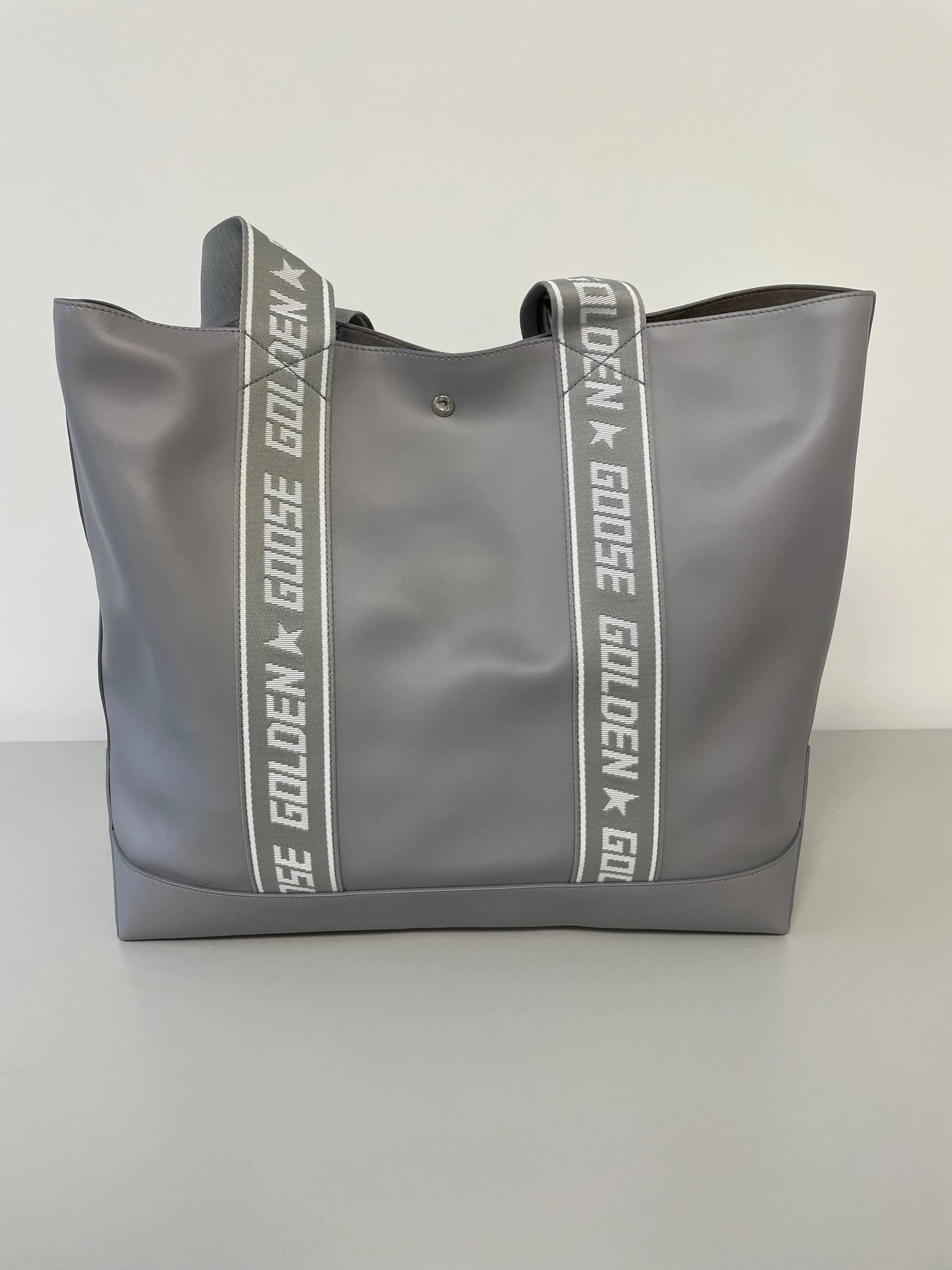 Women | Logo Leather Tote XL Light Grey - Image 2