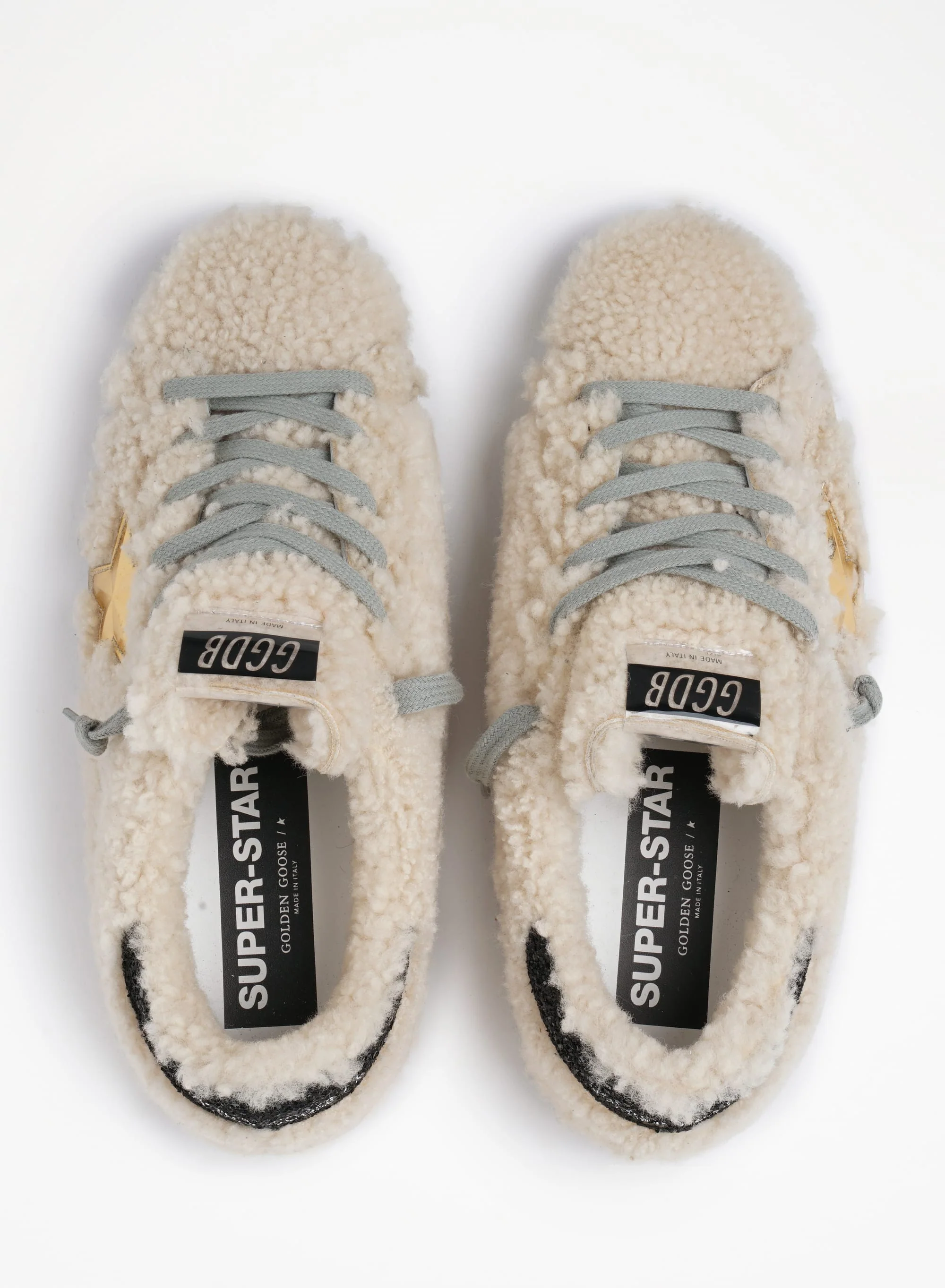 Women | Super-Star Sneakers Shearling with Gold 3D Star | Beige x Gold x Black - Image 9