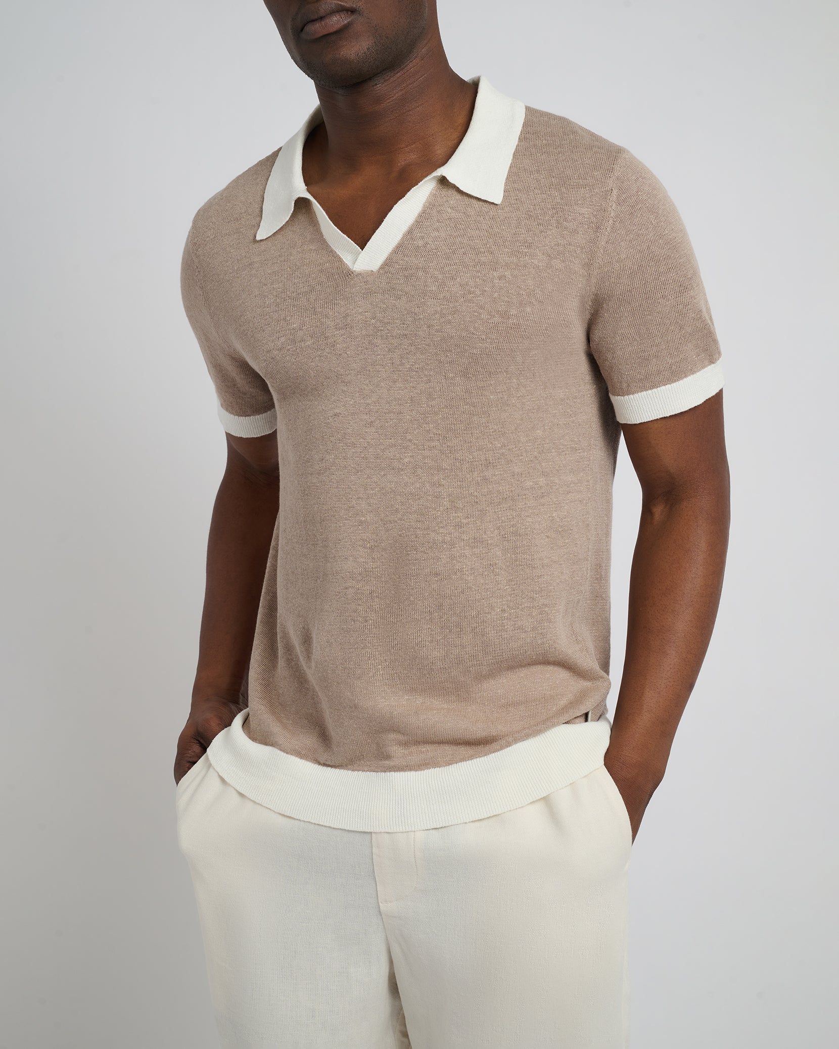 Mens | Linen Johnny Collar Polo Sweater | Tan/White - Image 3