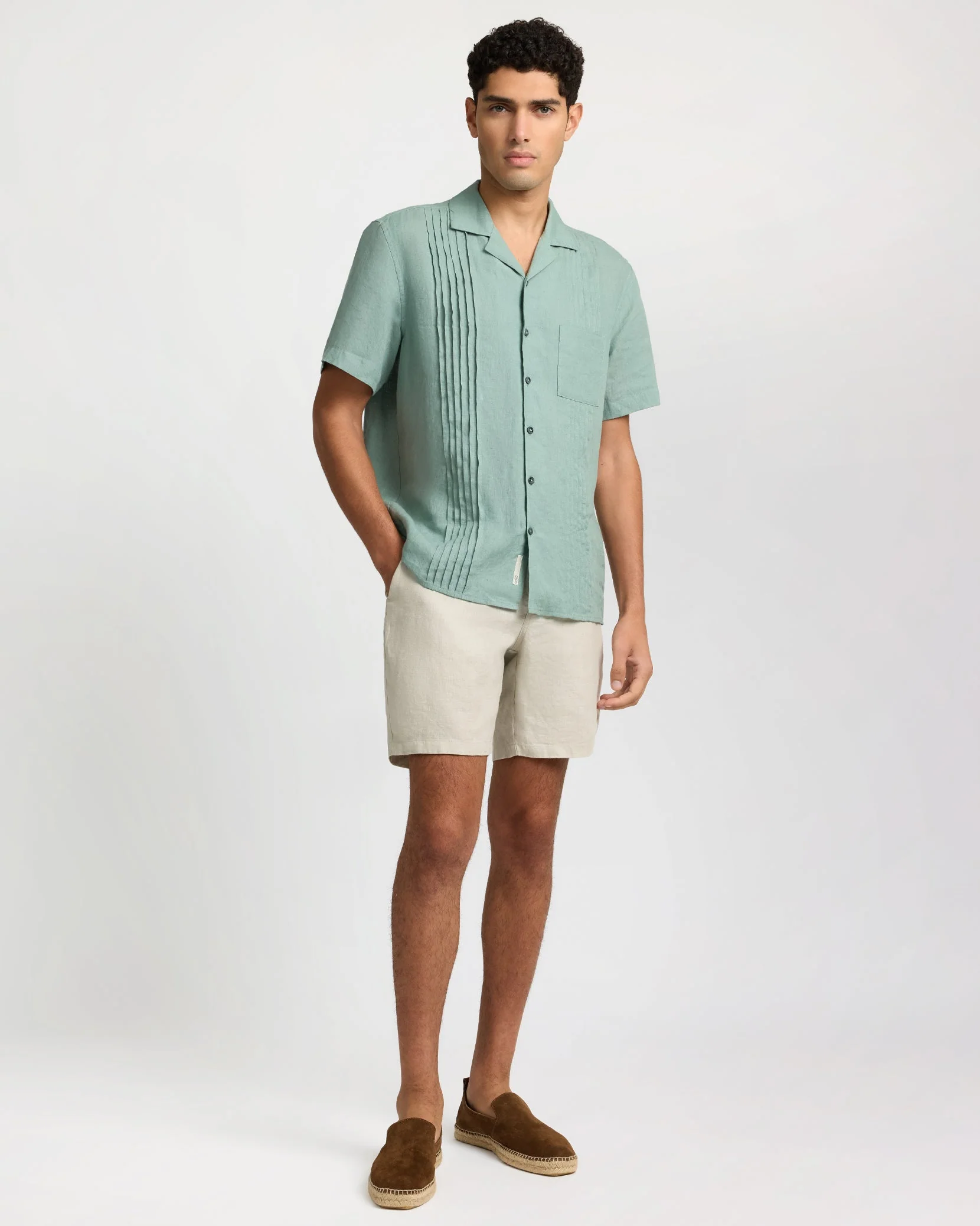 Mens | Linen Pintuck Camp Shirt | Soft Olive - Image 6