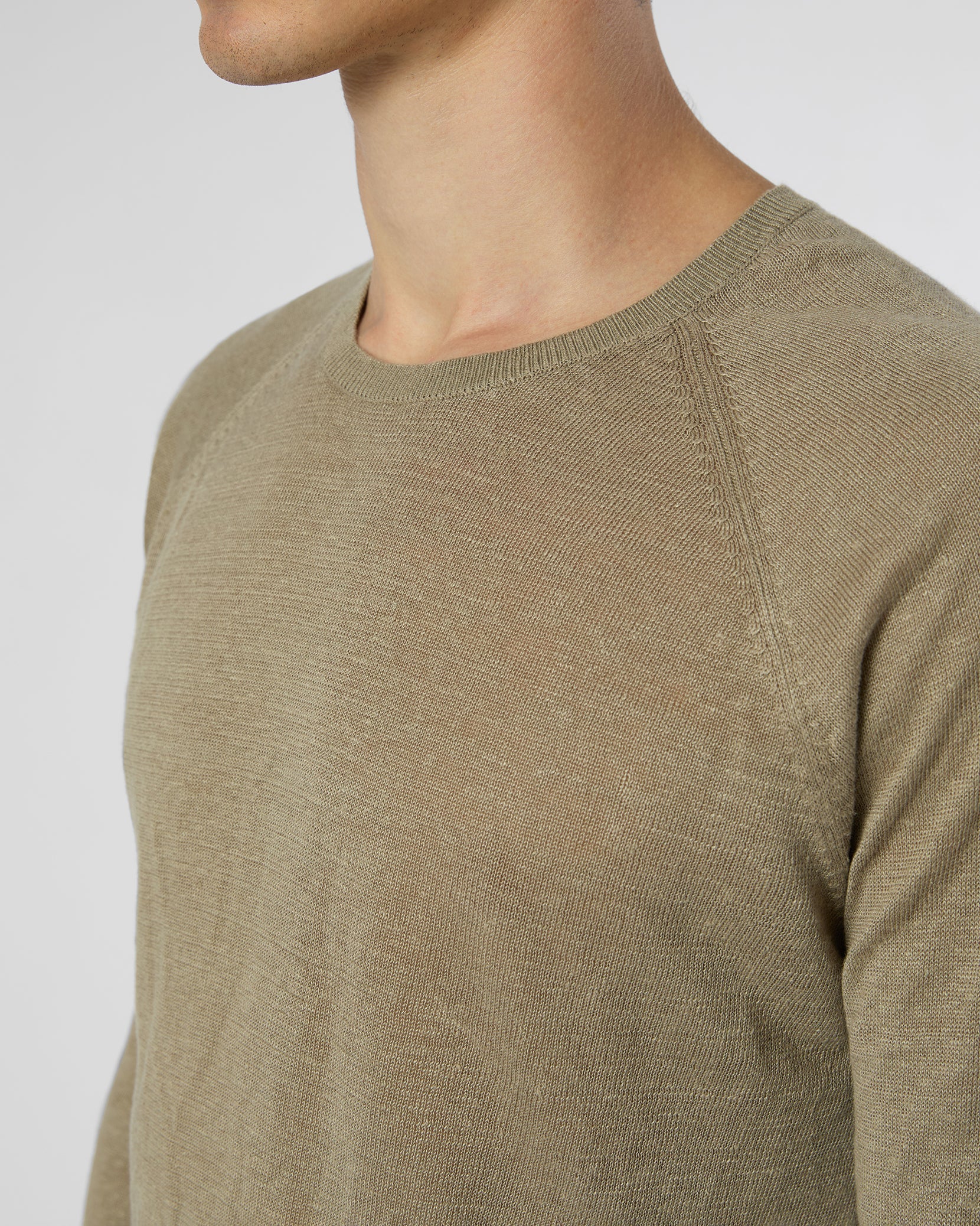 Mens | Linen Raglan Sweater | Light Olive - Image 4