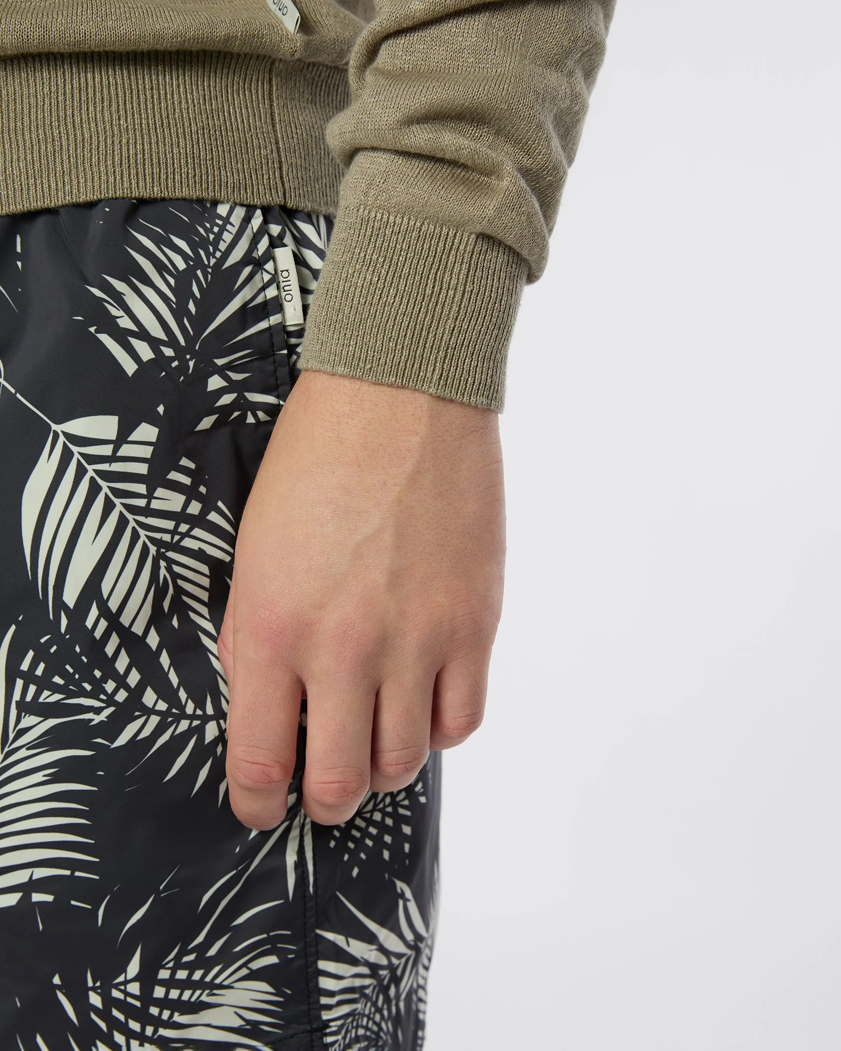 Mens | Linen Raglan Sweater | Light Olive - Image 5
