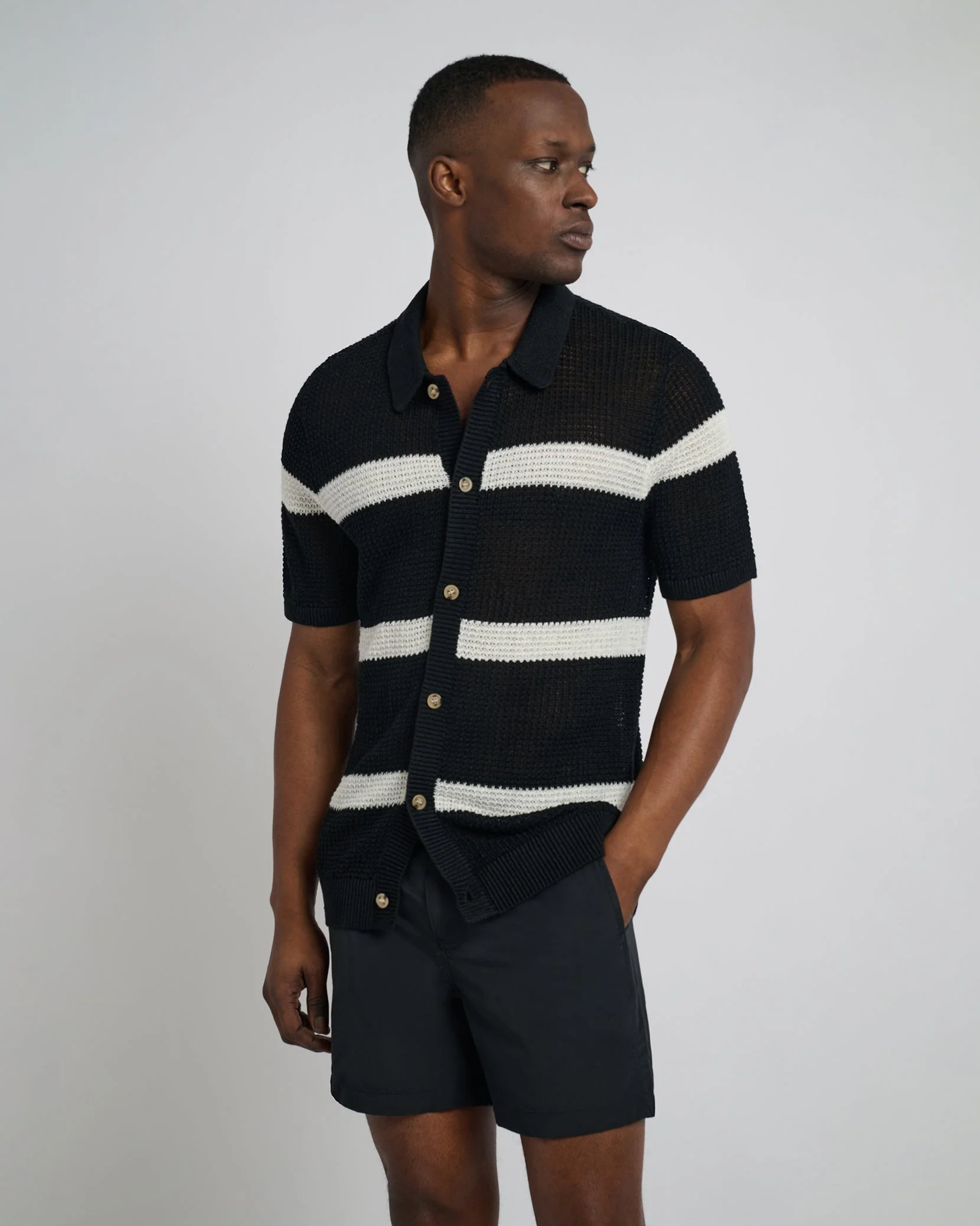 Mens | Linen Short Sleeve Button Up Sweater | Black/Egret - Image 3