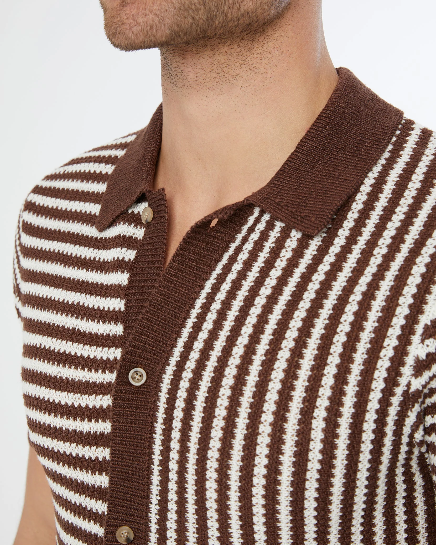Mens | Linen Short Sleeve Button Up Sweater | Chocolate/White - Image 4