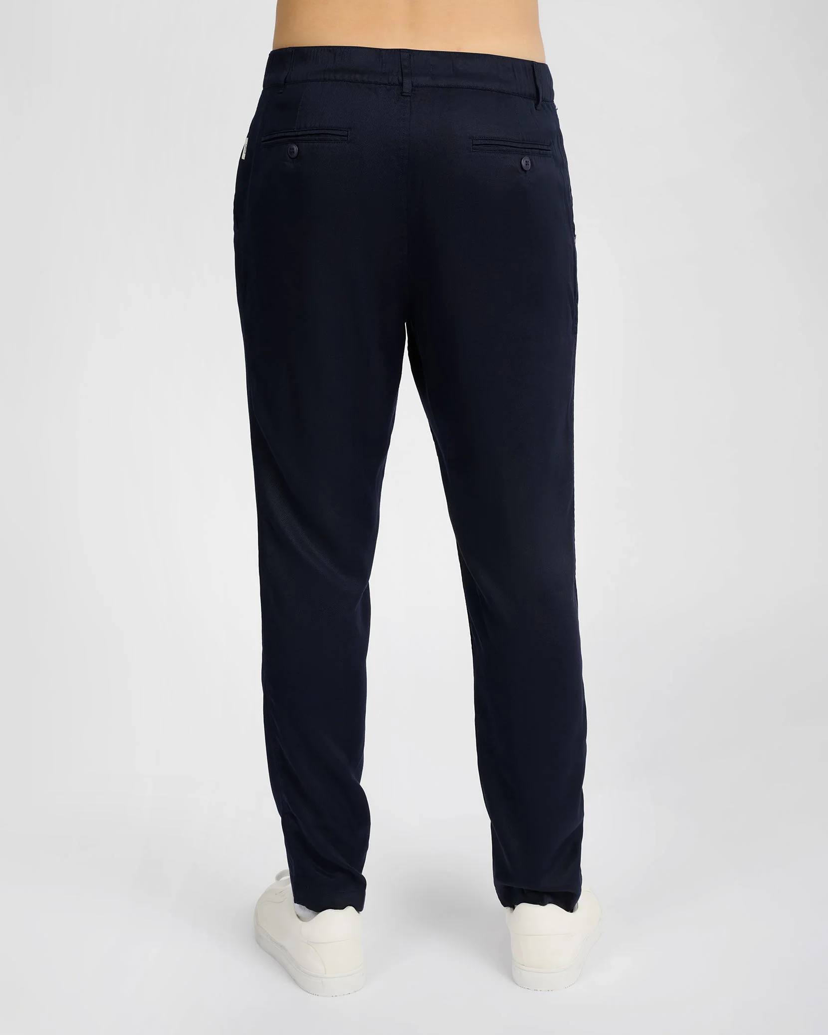 Mens | Lyocell Tapered Trouser | Midnight - Image 5