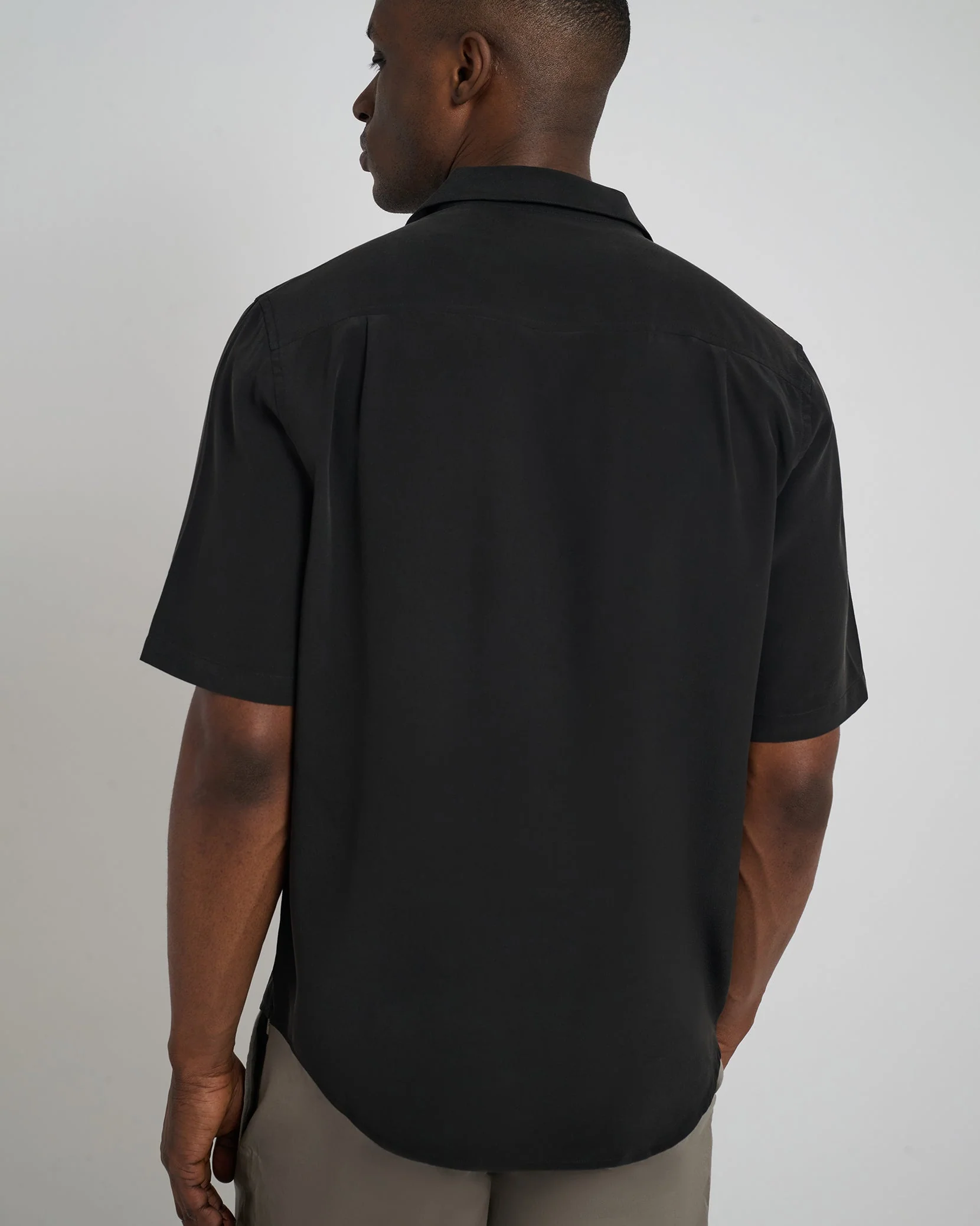 Mens | Silk Vacation Shirt | Black - Image 5