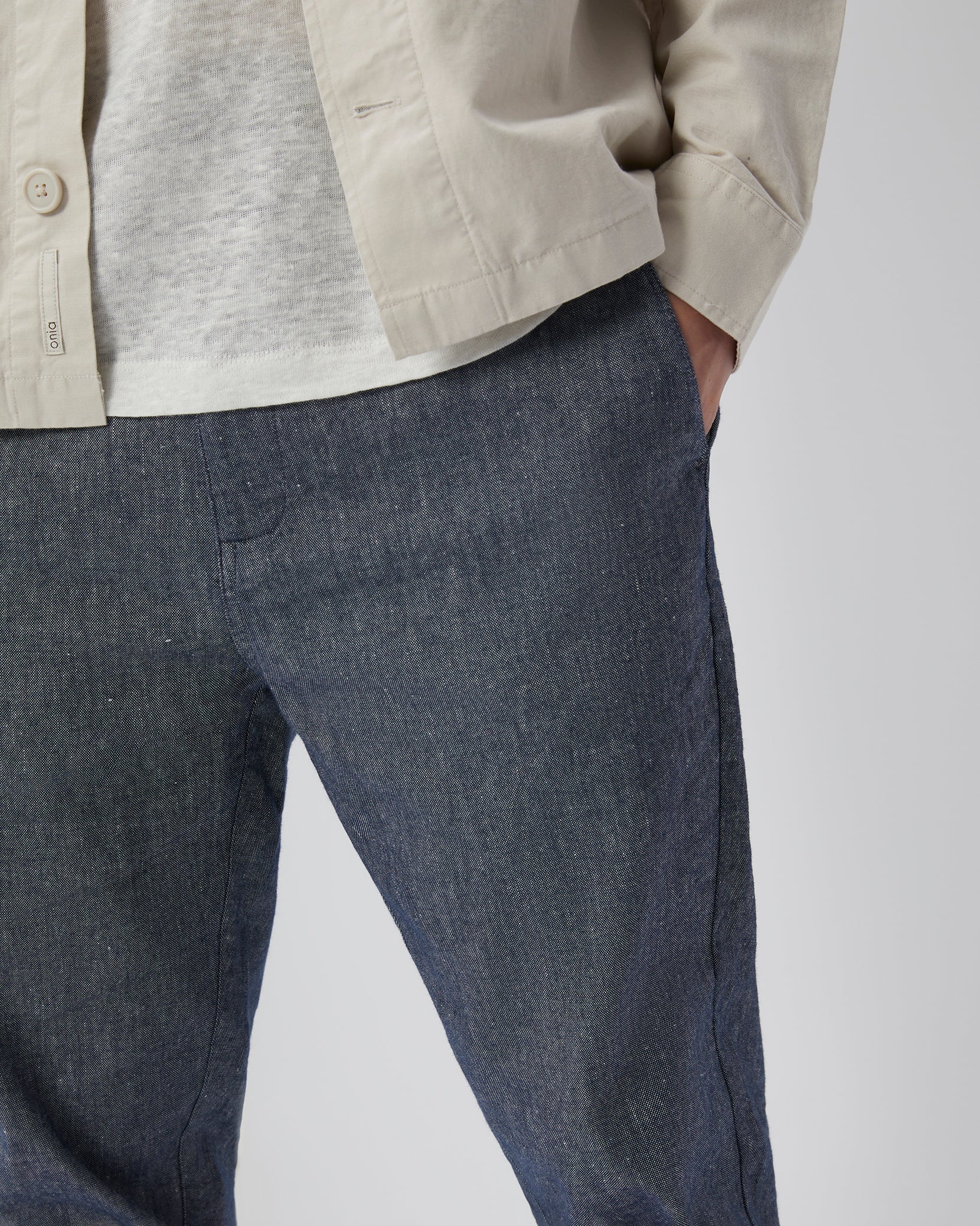 Mens | Stretch Canvas Traveler Pant | Deep Navy - Image 4