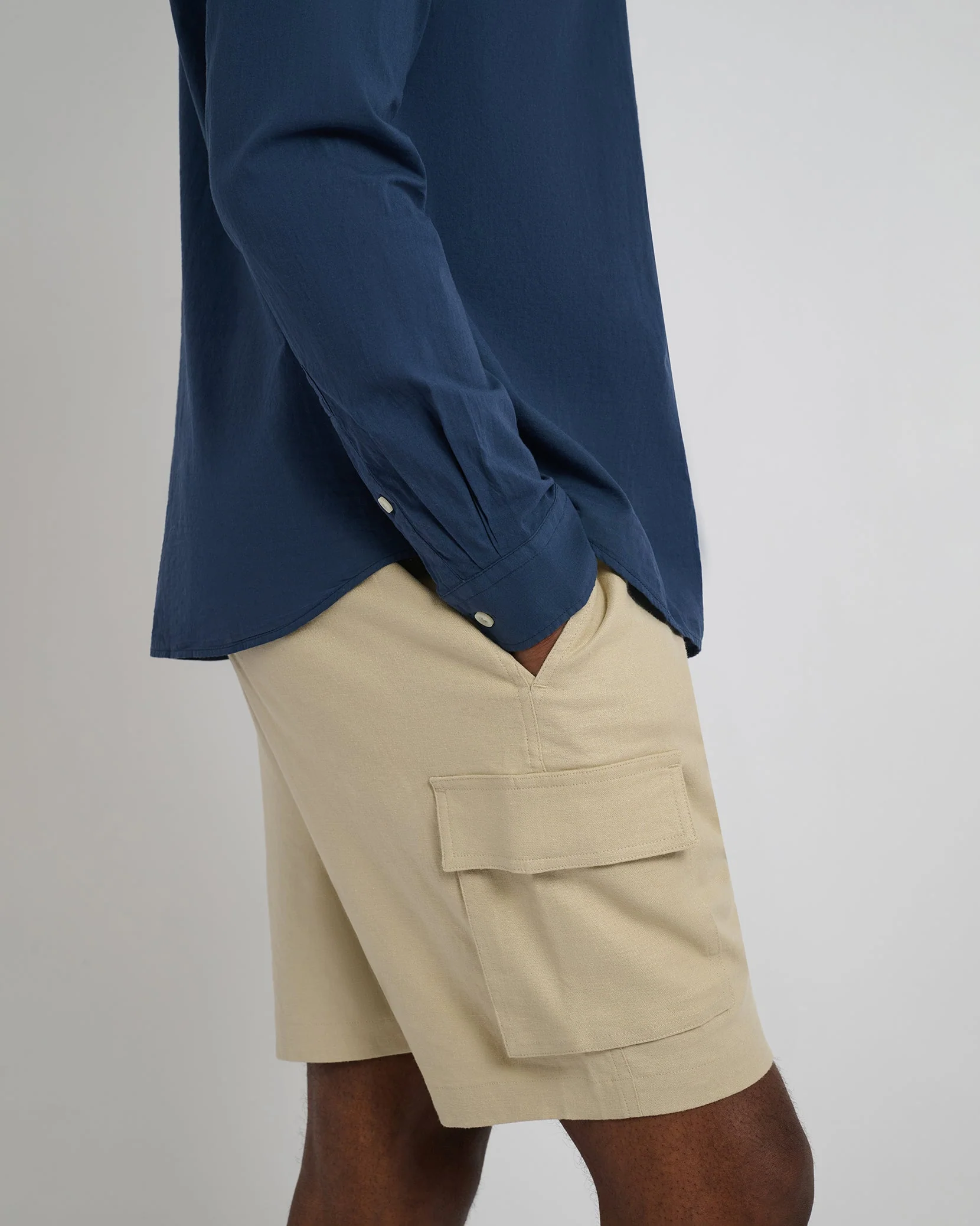 Mens | Stretch Linen Pull On Cargo Short | Sand - Image 3