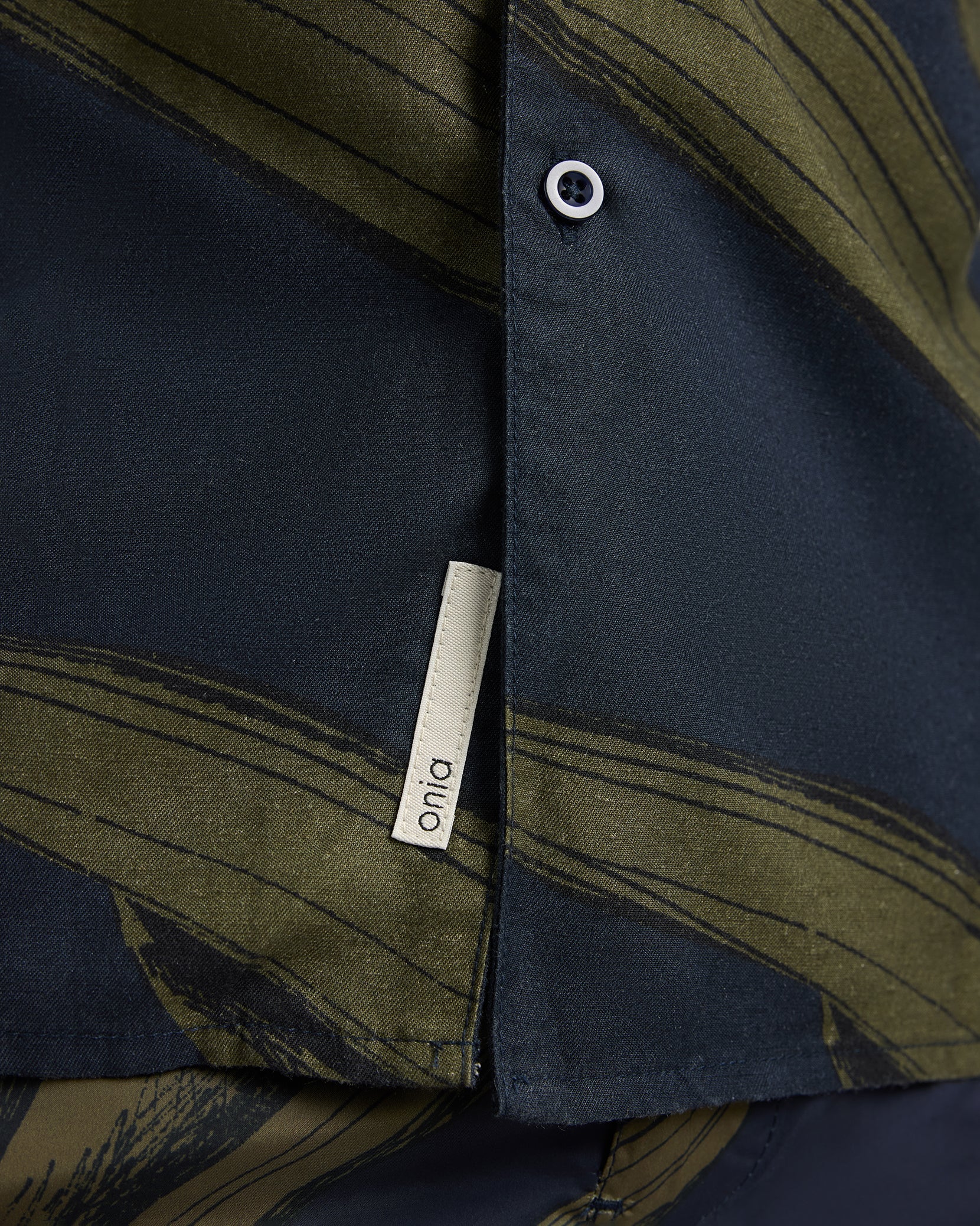 Mens | Tencel Vacation Shirt | Deep Navy - Image 4